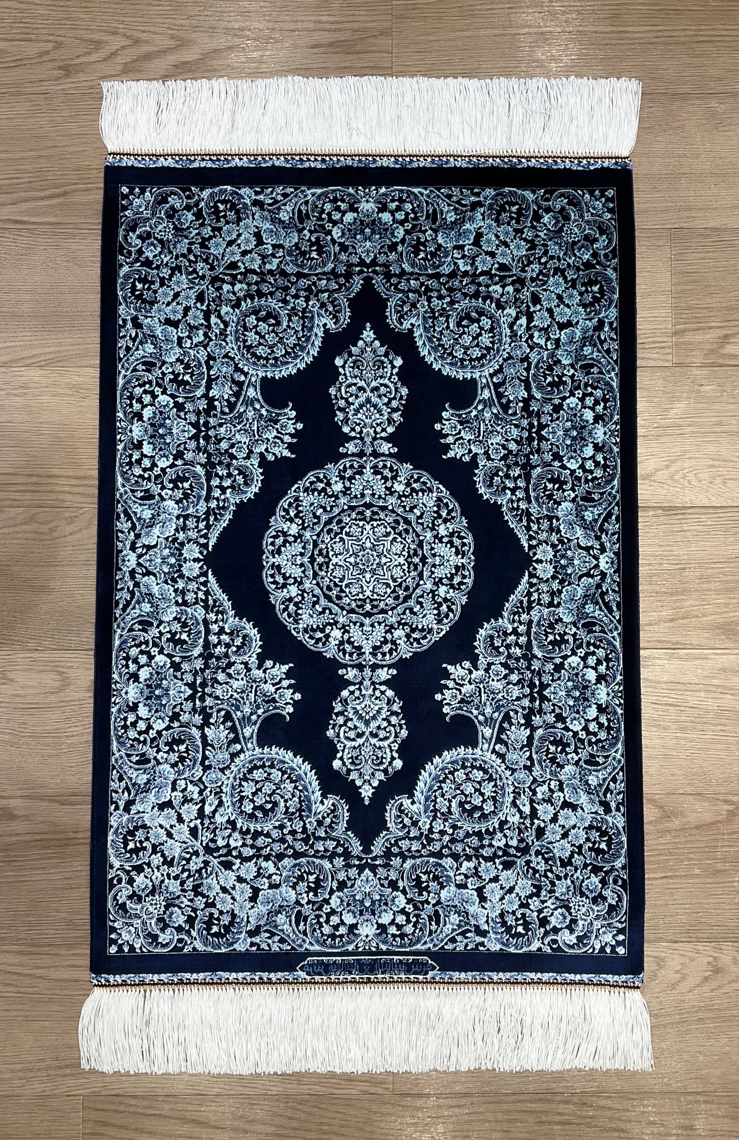 ペルシャンシルク 90cm x 60cm PS10207