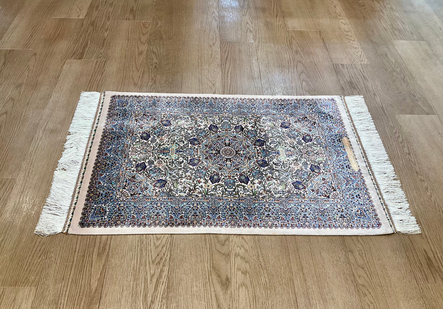 ペルシャンシルク 90cm x 60cm PS10846