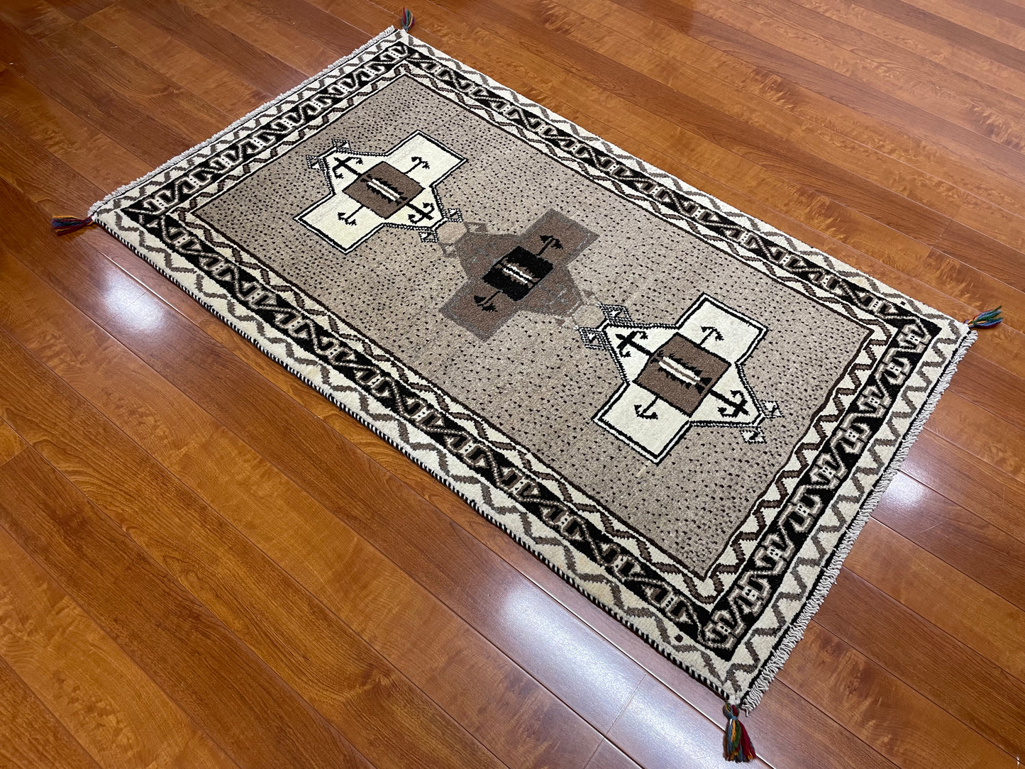 【オンライン限定】ギャッベ アマレバフト 140cm x 82cm RJ12418