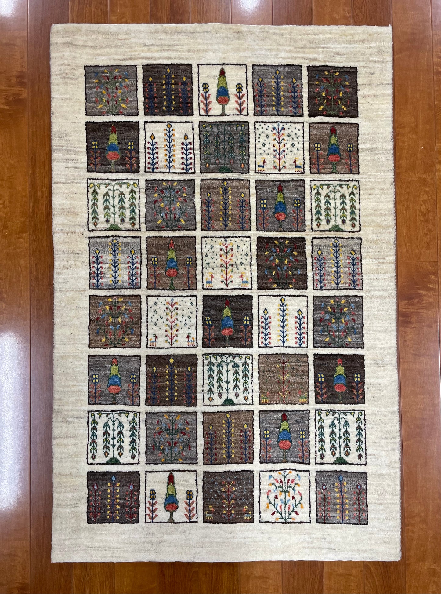 【オンライン限定】カシュクリギャッベ 132cm x 87cm RJ14780