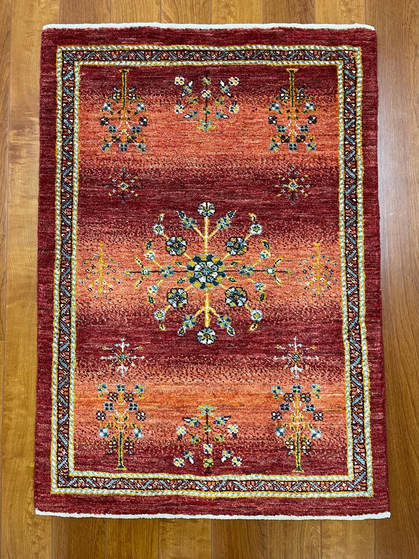 【オンライン限定】カシュクリギャッベ 93cm x 65cm RJ17292