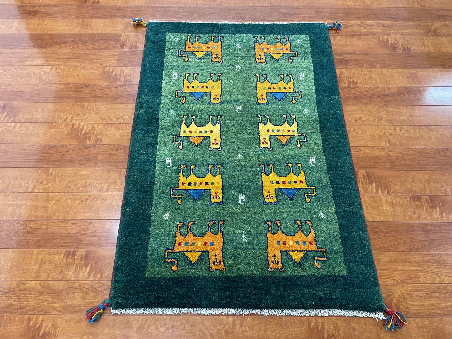 【オンライン限定】ギャッベ 128cm x 86cm RJ3526