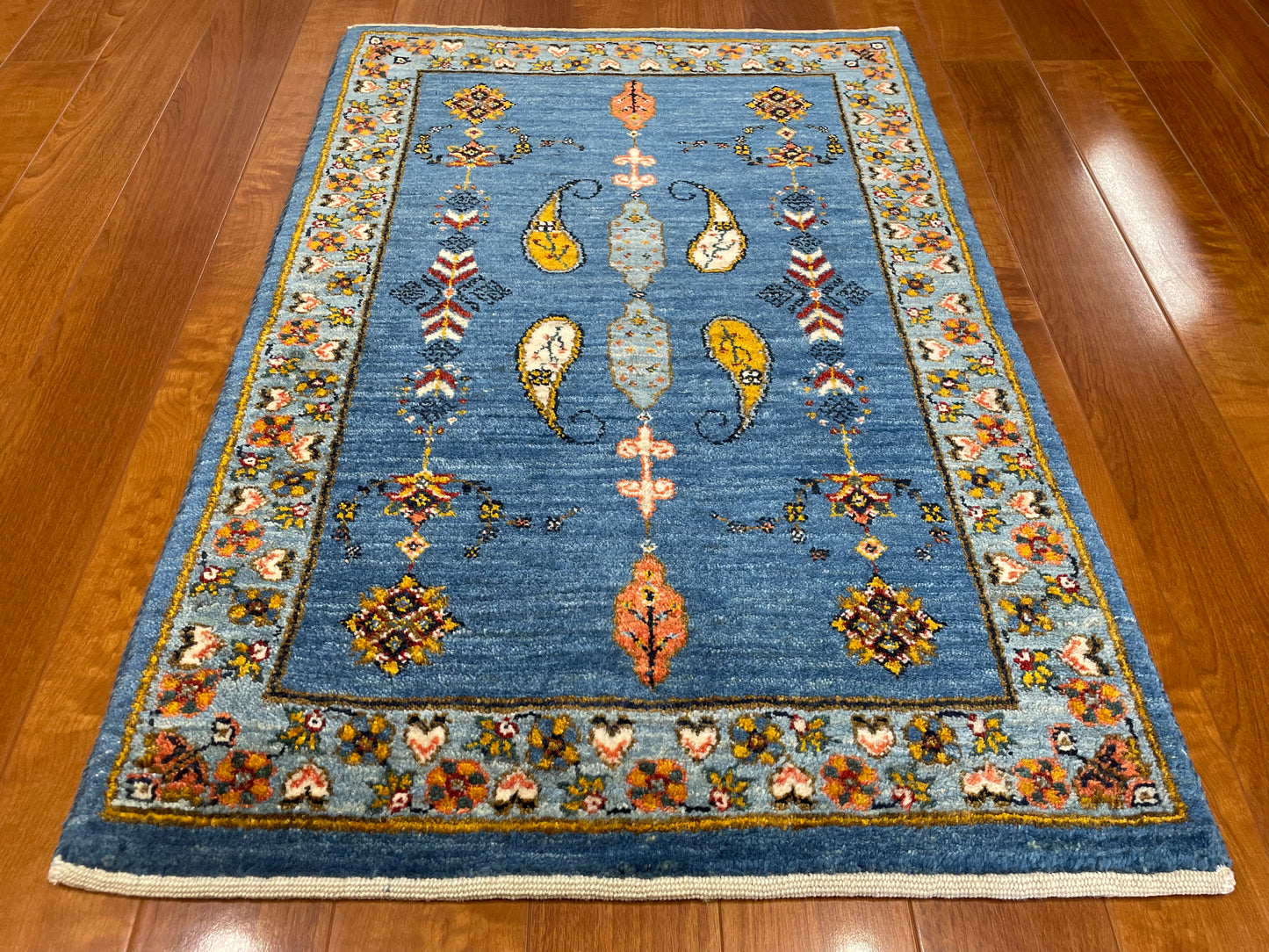 【オンライン限定】カシュクリギャッベ 90cm x 62cm RJ17293