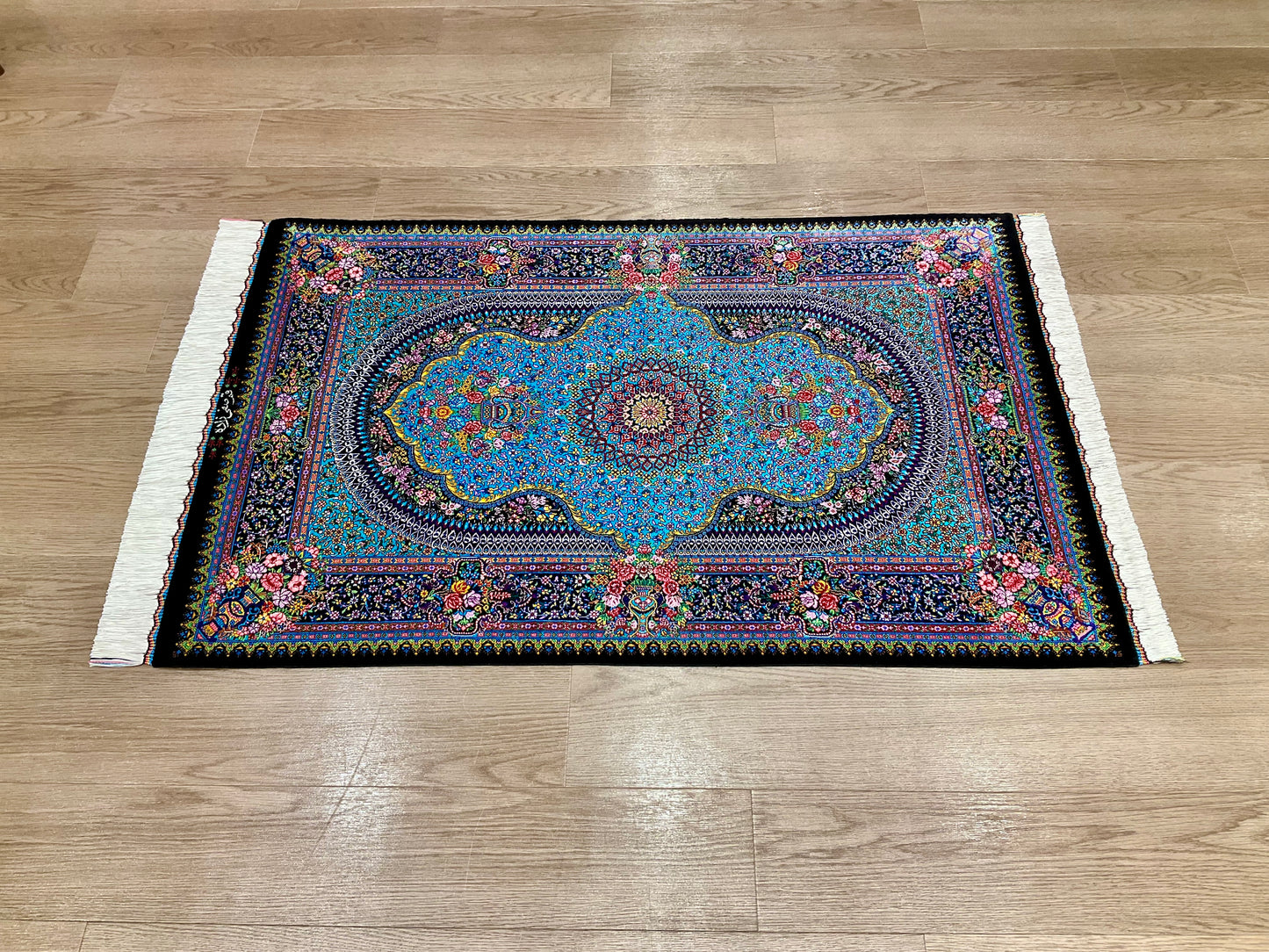 クム サフィザーデ工房 123m x 78cm SA1731