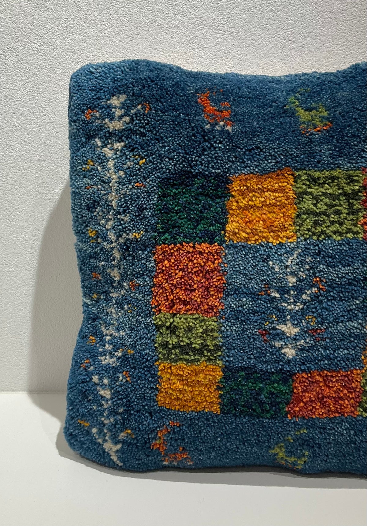 【福岡店】ギャッベクッション 41cm x 40cm Z2888