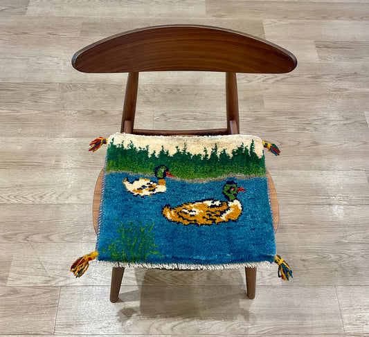 ギャッベ 44cm x 39cm Z827