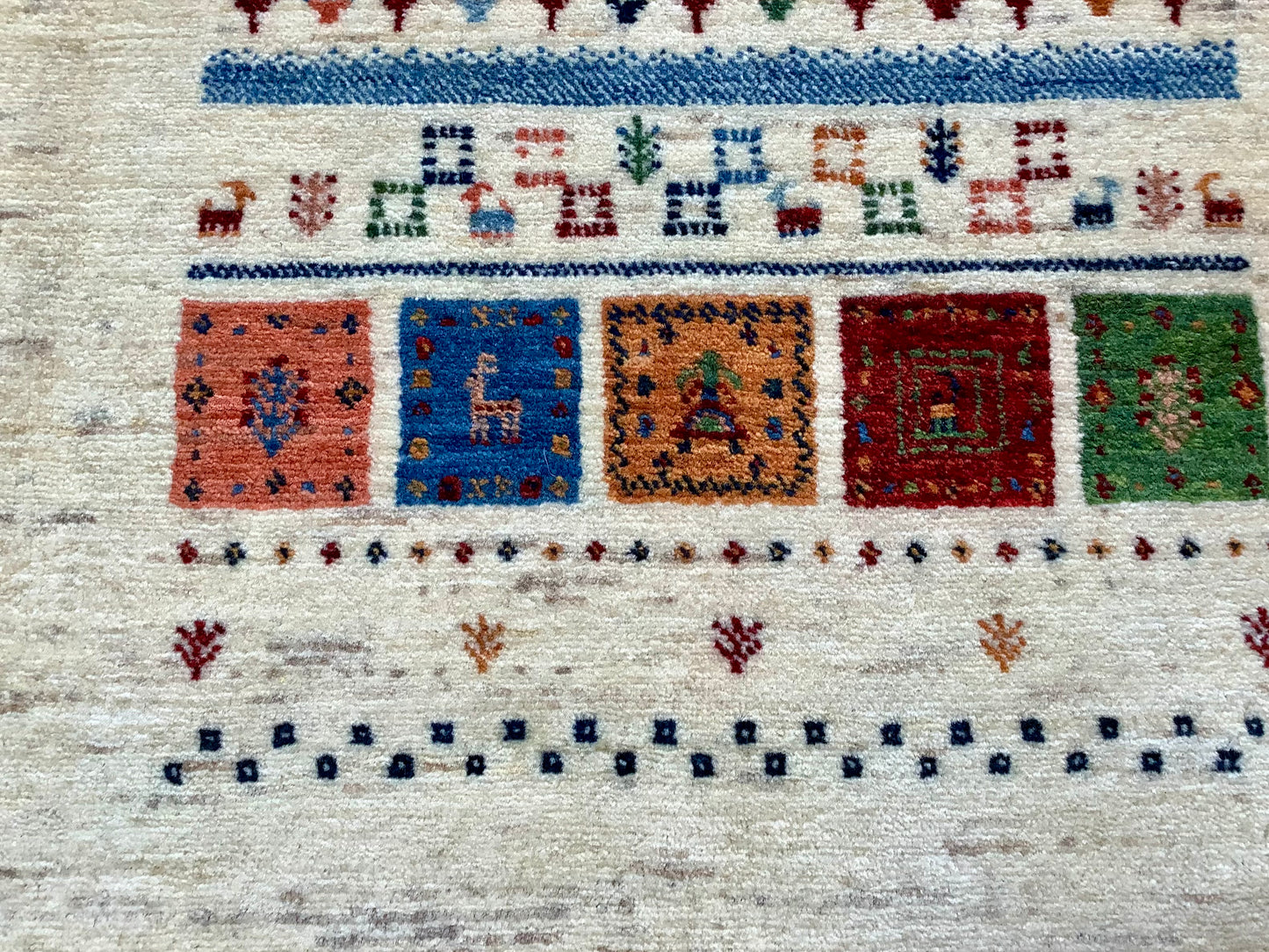 【オンライン限定】カシュクリ 102cm x 63cm RJ8410