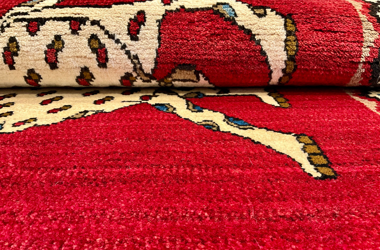 ギャッベ アマレバフト 135cm x 88cm RJ11427