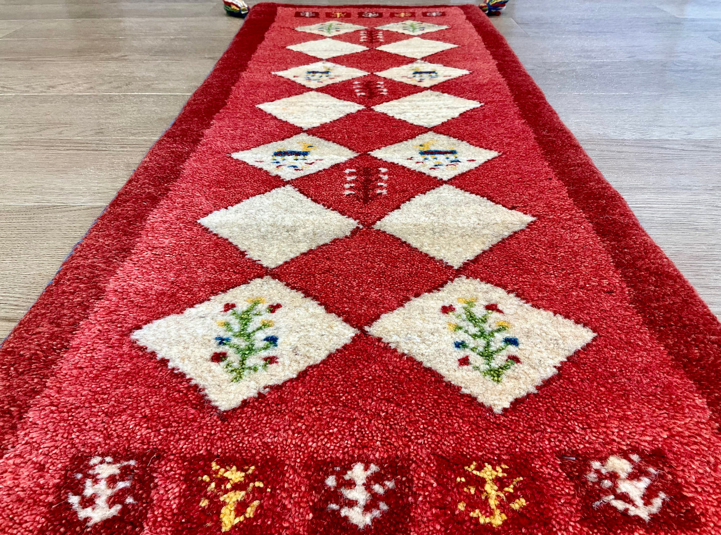 ギャッベ  116cm x 43cm RD7679