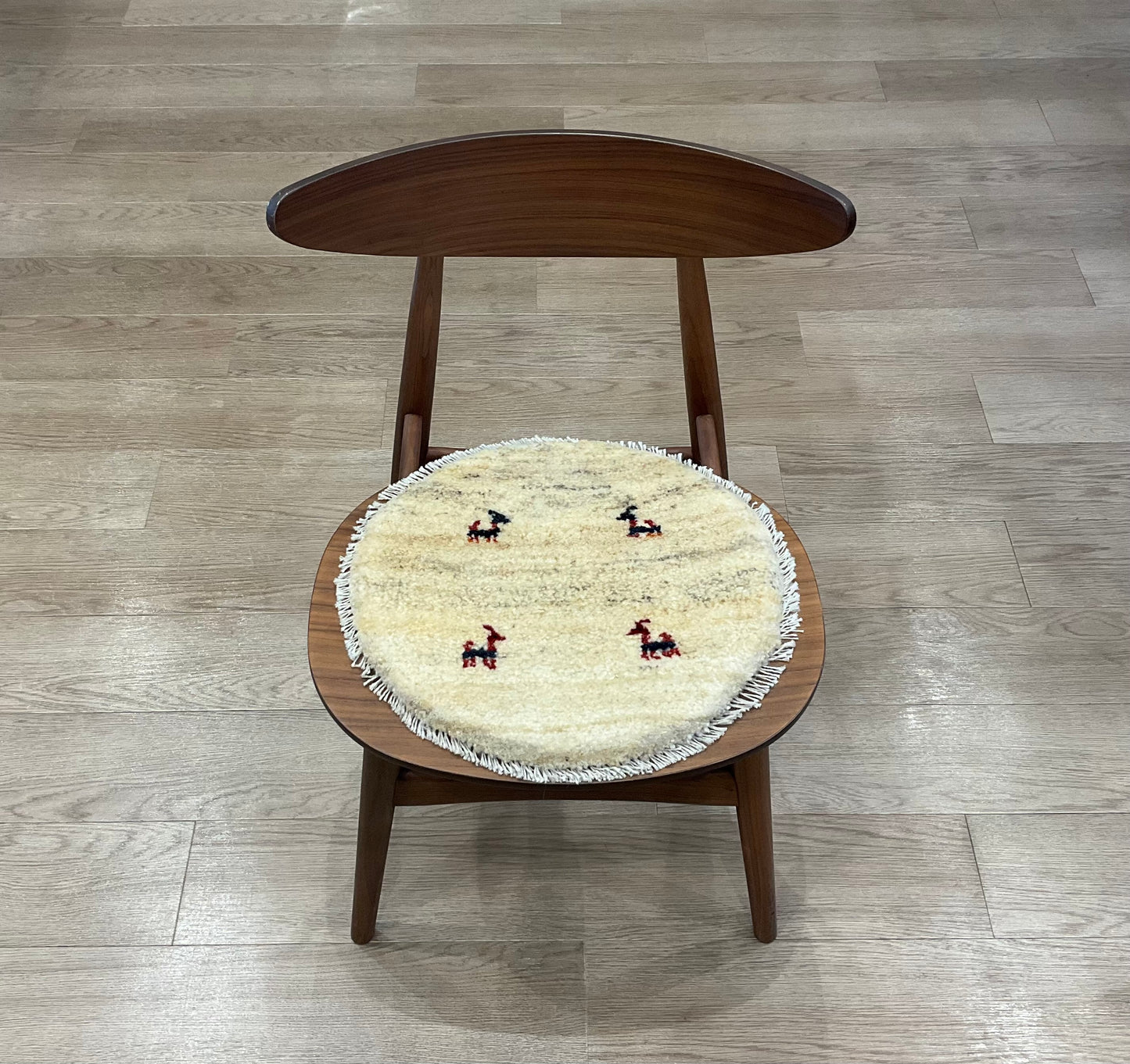 ギャッベ 41cm x 40cm T190