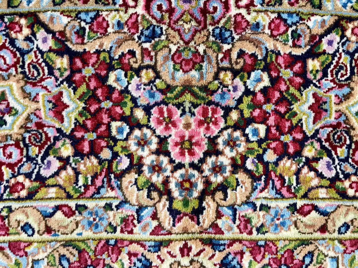 【オンライン限定】ケルマン 232cm x 150cm NT10176