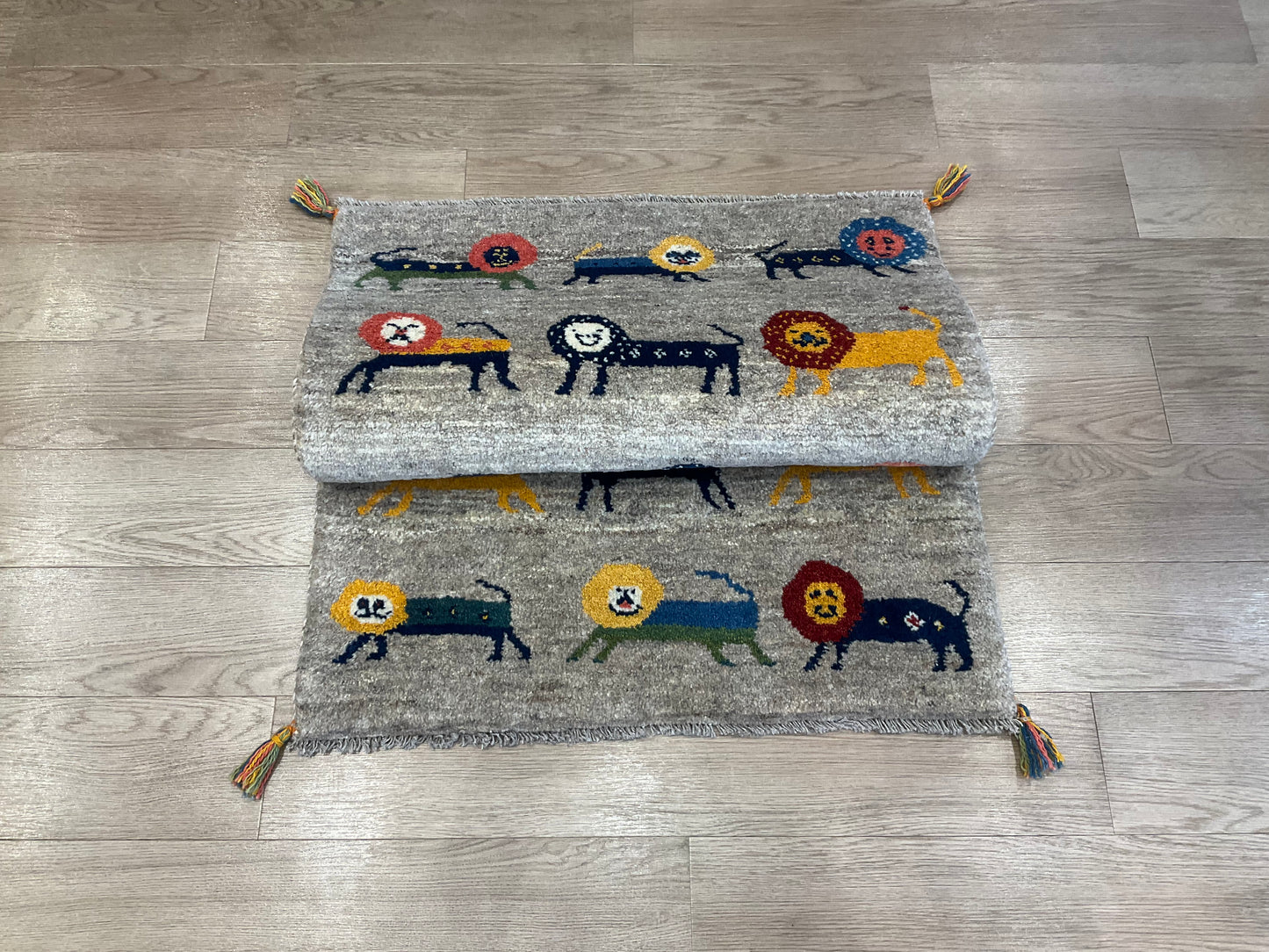 ギャッベ 120cm x 80cm RJ9896