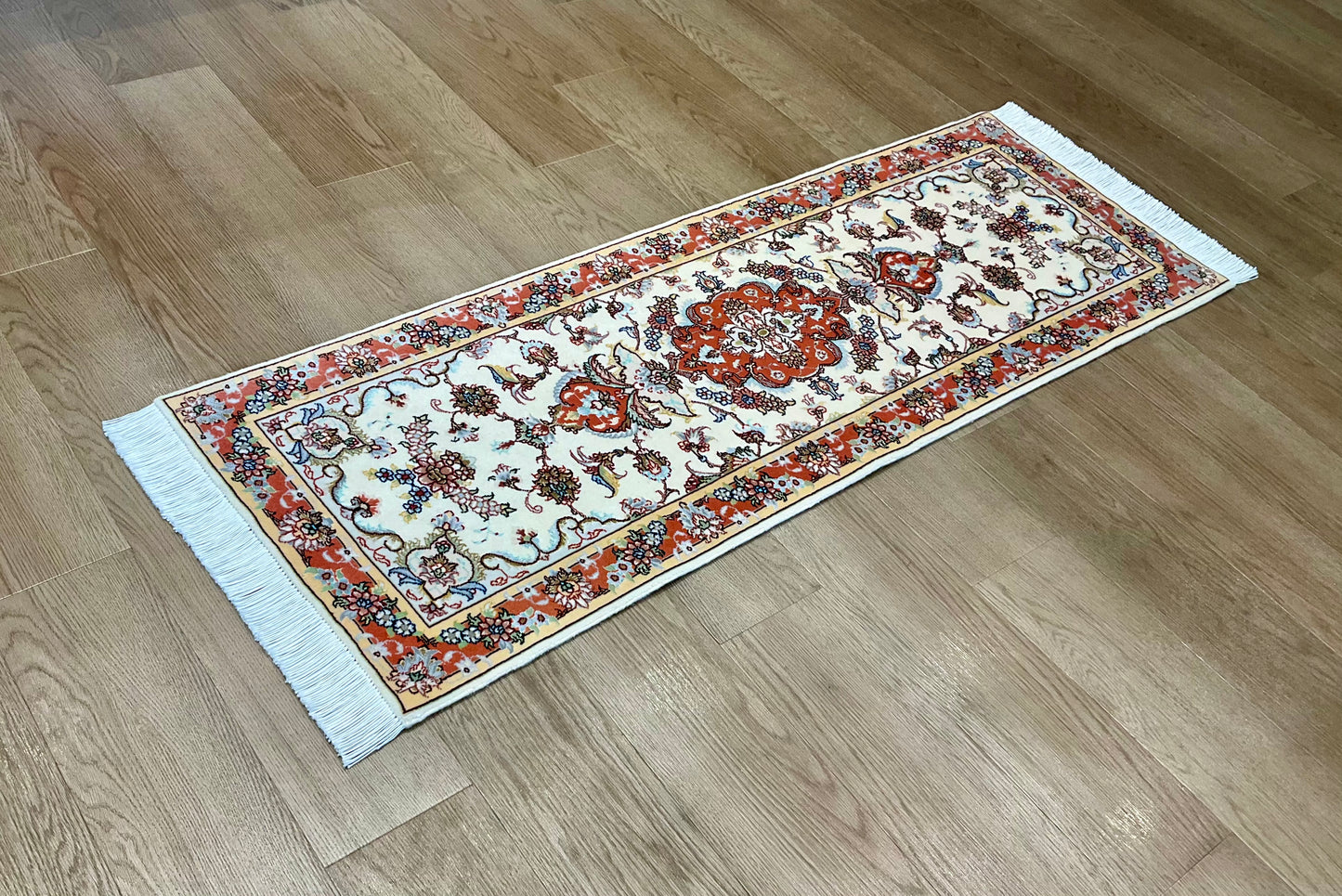 タブリーズ  150cm x 50cm NT8100
