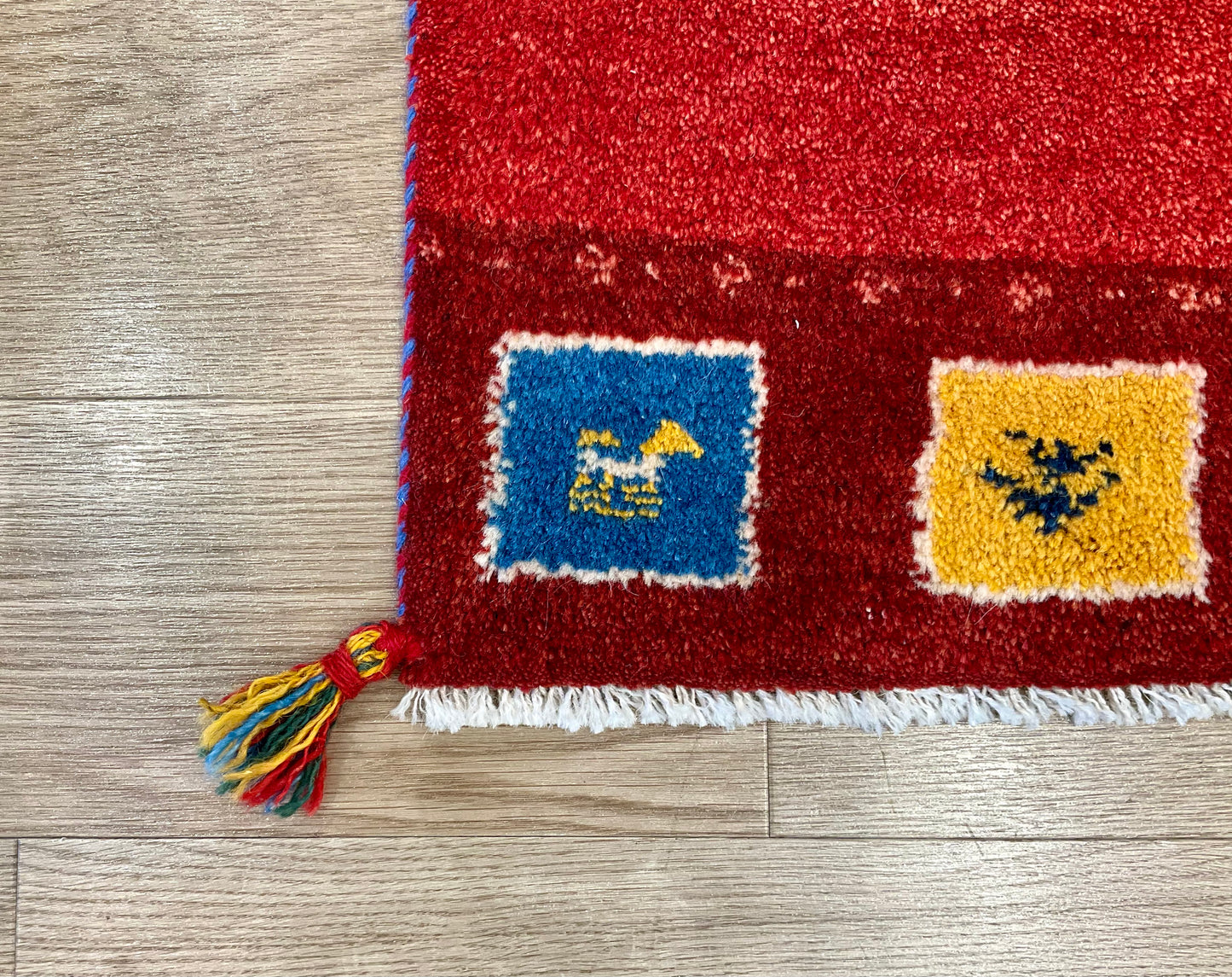 ギャッベ 88cm x 60cm RJ12398