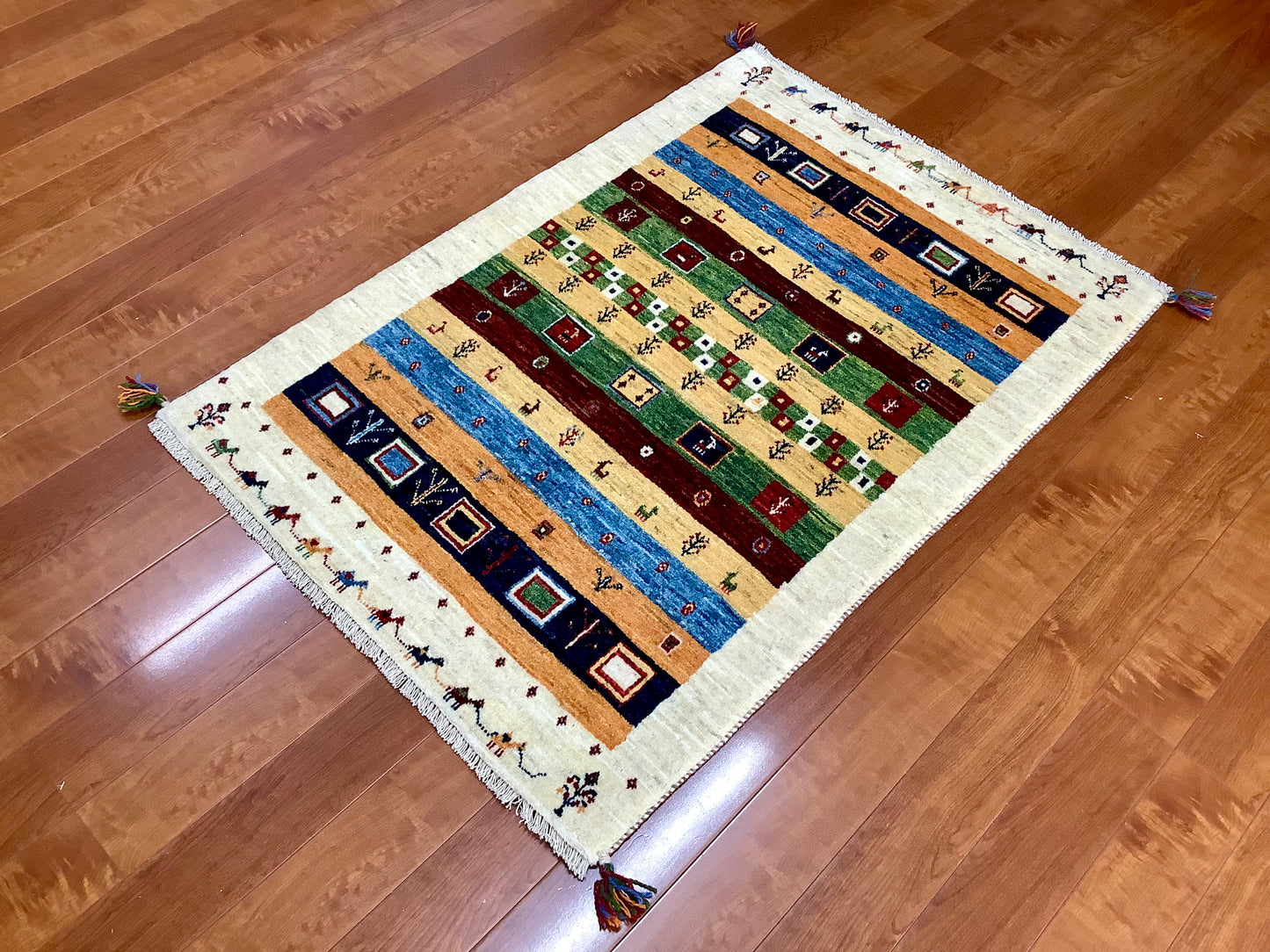 【オンライン限定】カシュクリ 122cm x 84cm RJ7843