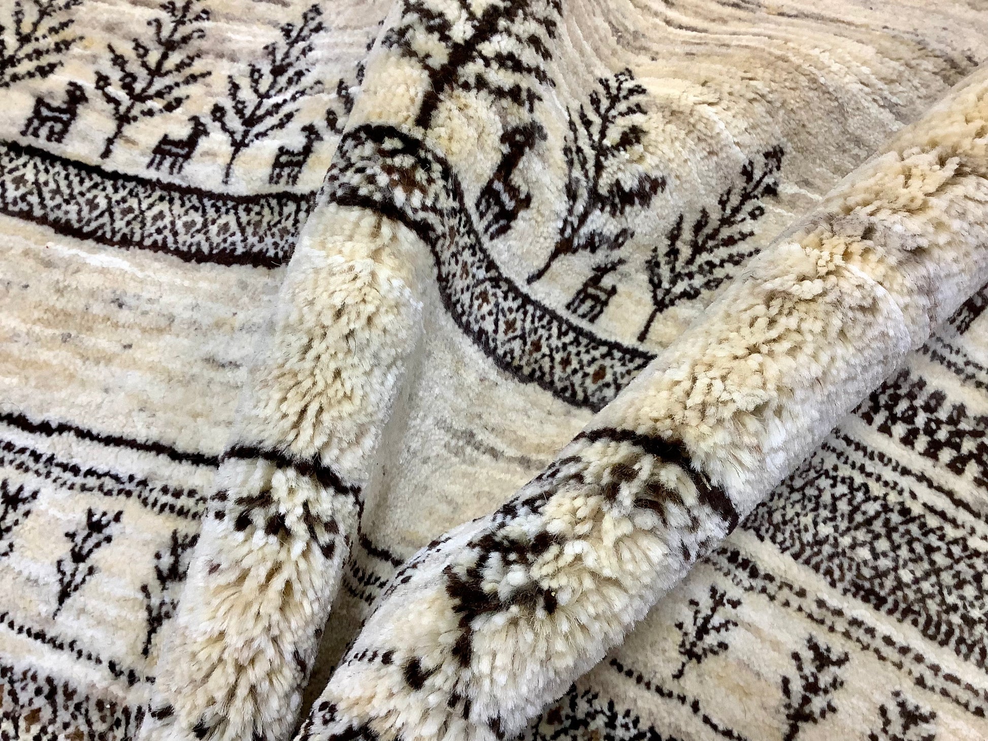オンライン限定】カシュクリギャッベ 210cm x 150cm RJ11000 オンライン限定】カシュクリギャッベ 210cm x 150cm RJ11000