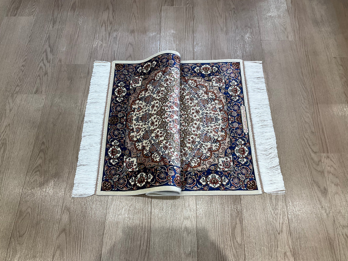 ペルシャンシルク 90cm x 60cm PS10807