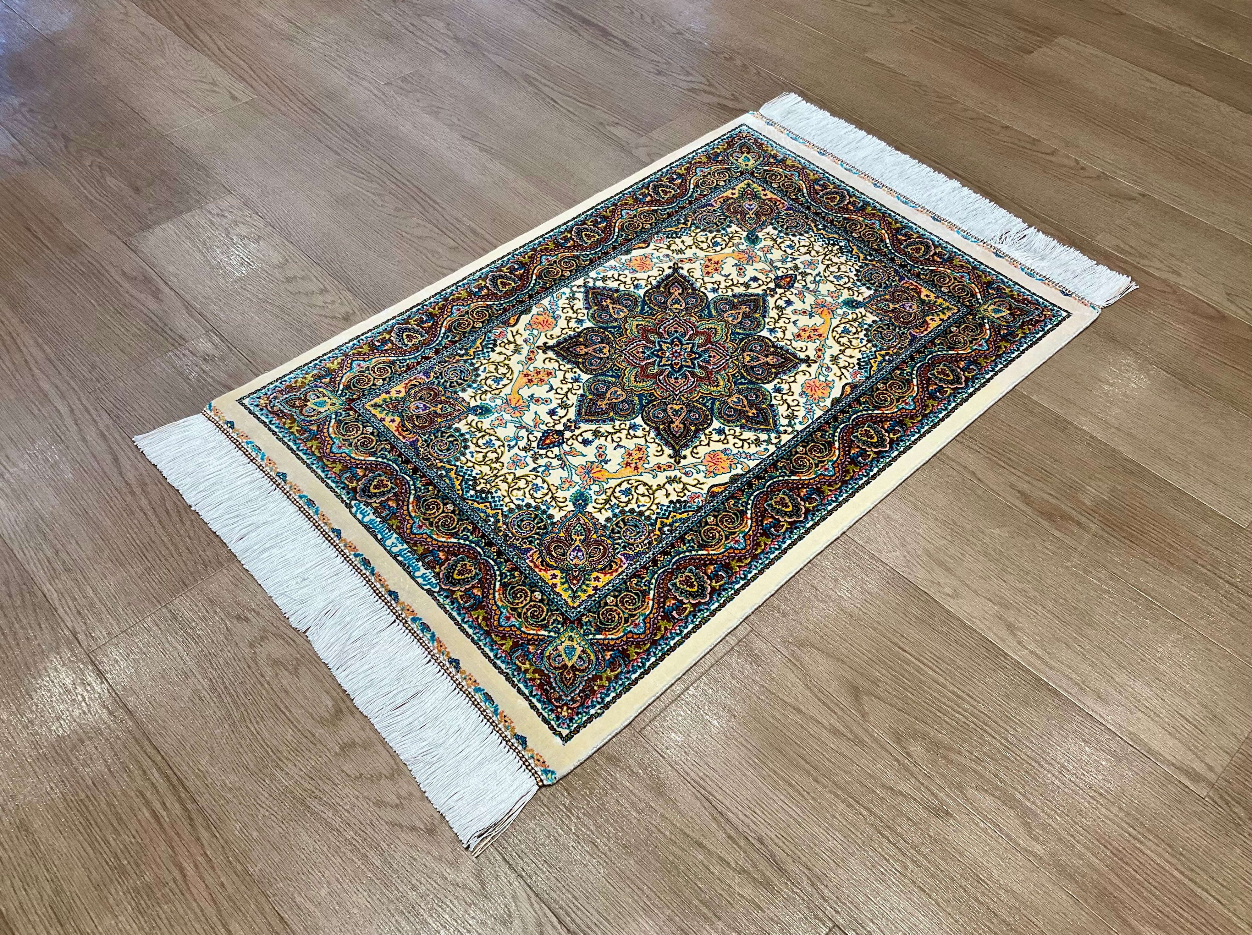 ペルシャンシルク 90cm x 60cm PS10809 – ペルシャ絨毯専門店