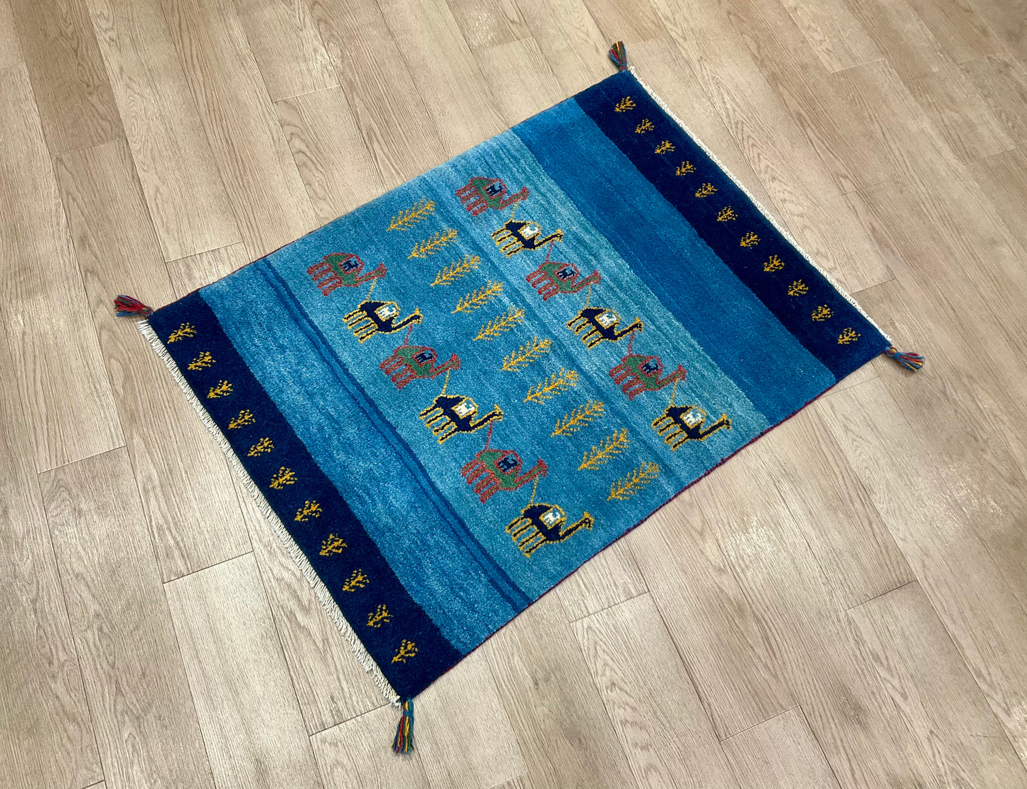 ギャッベ 117cm x 85cm RJ13517