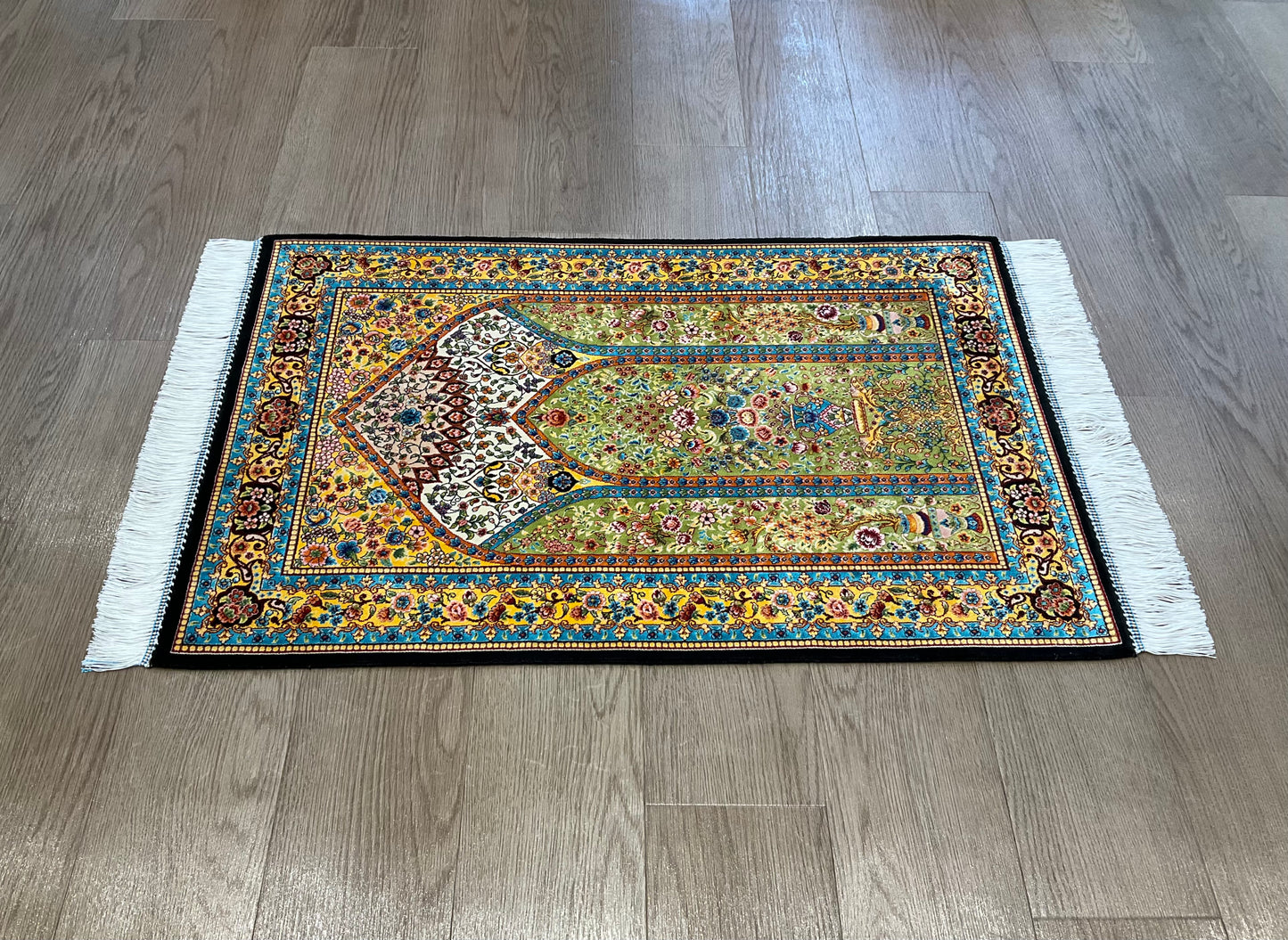 ペルシャンシルク 90cm x 60cm PS10771