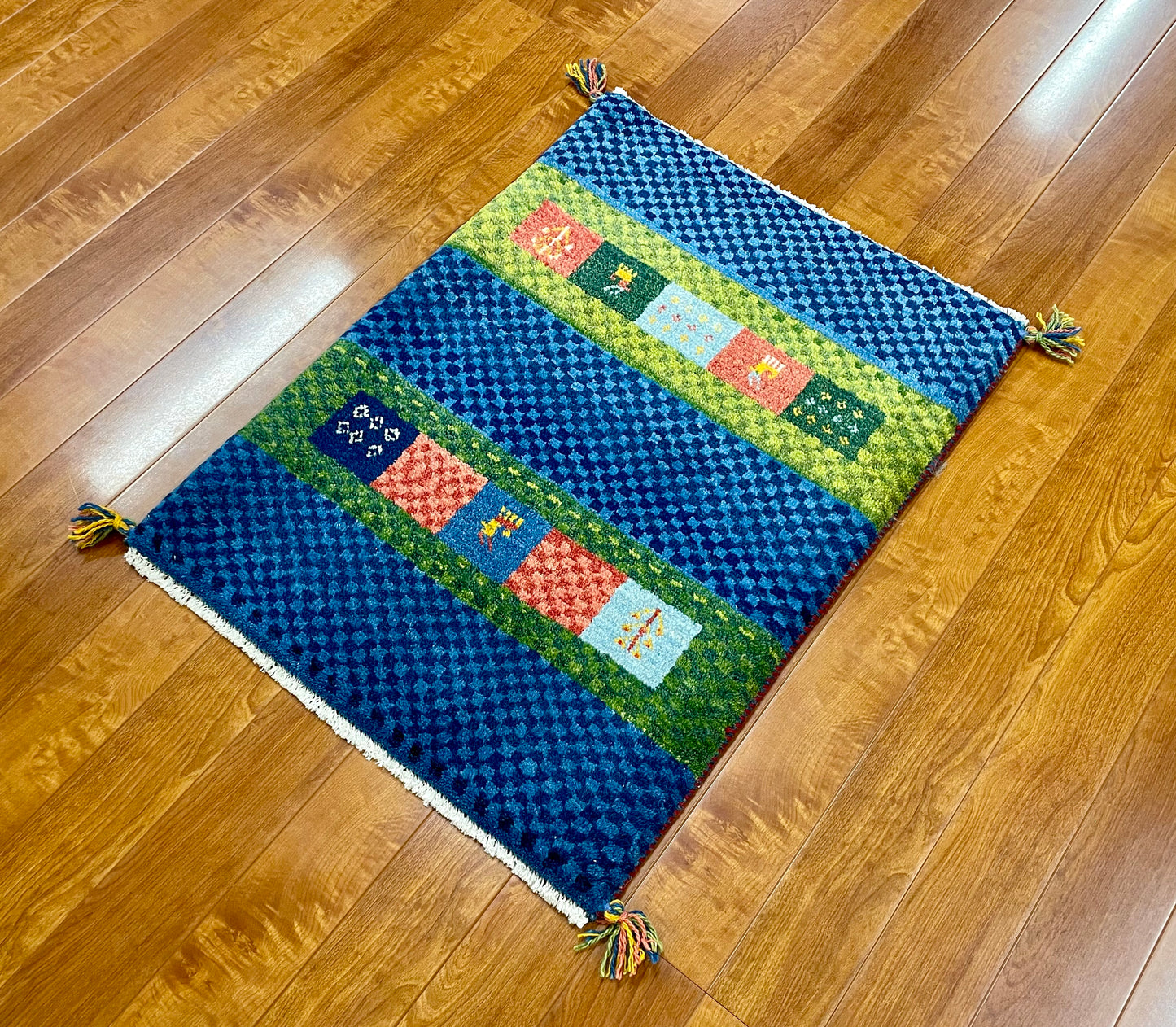 【オンライン限定】ギャッベ 87cm x 65cm RJ5725