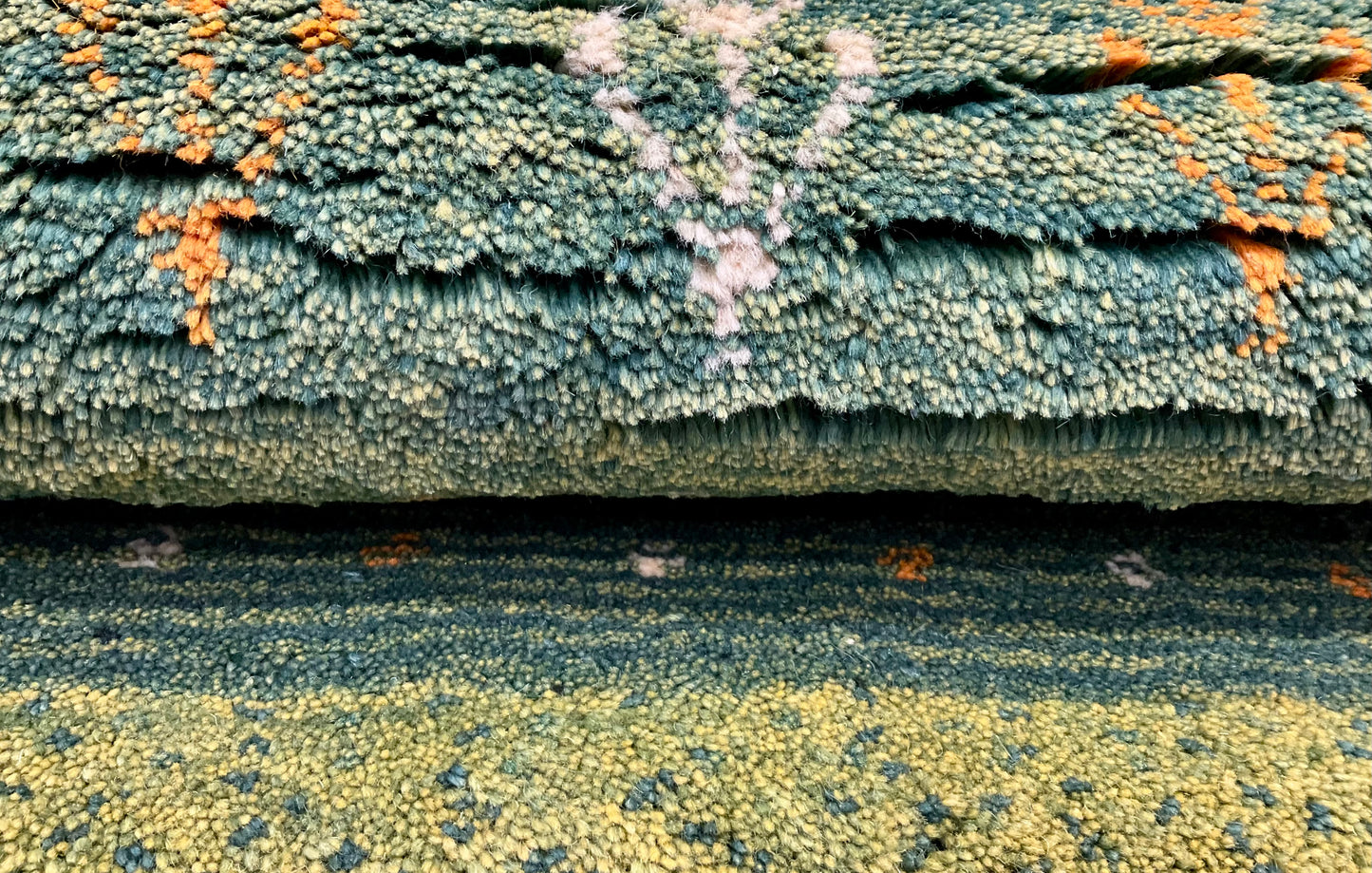 ギャッベ 90cm x 60cm RJ11566