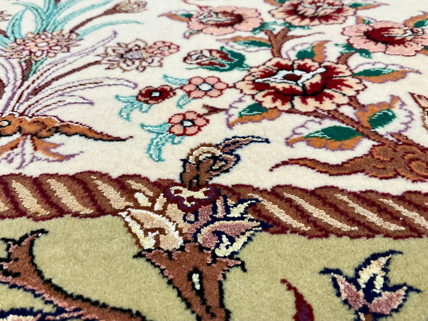 イスファハン ミルシャームス工房 124cm x 85cm PS10901