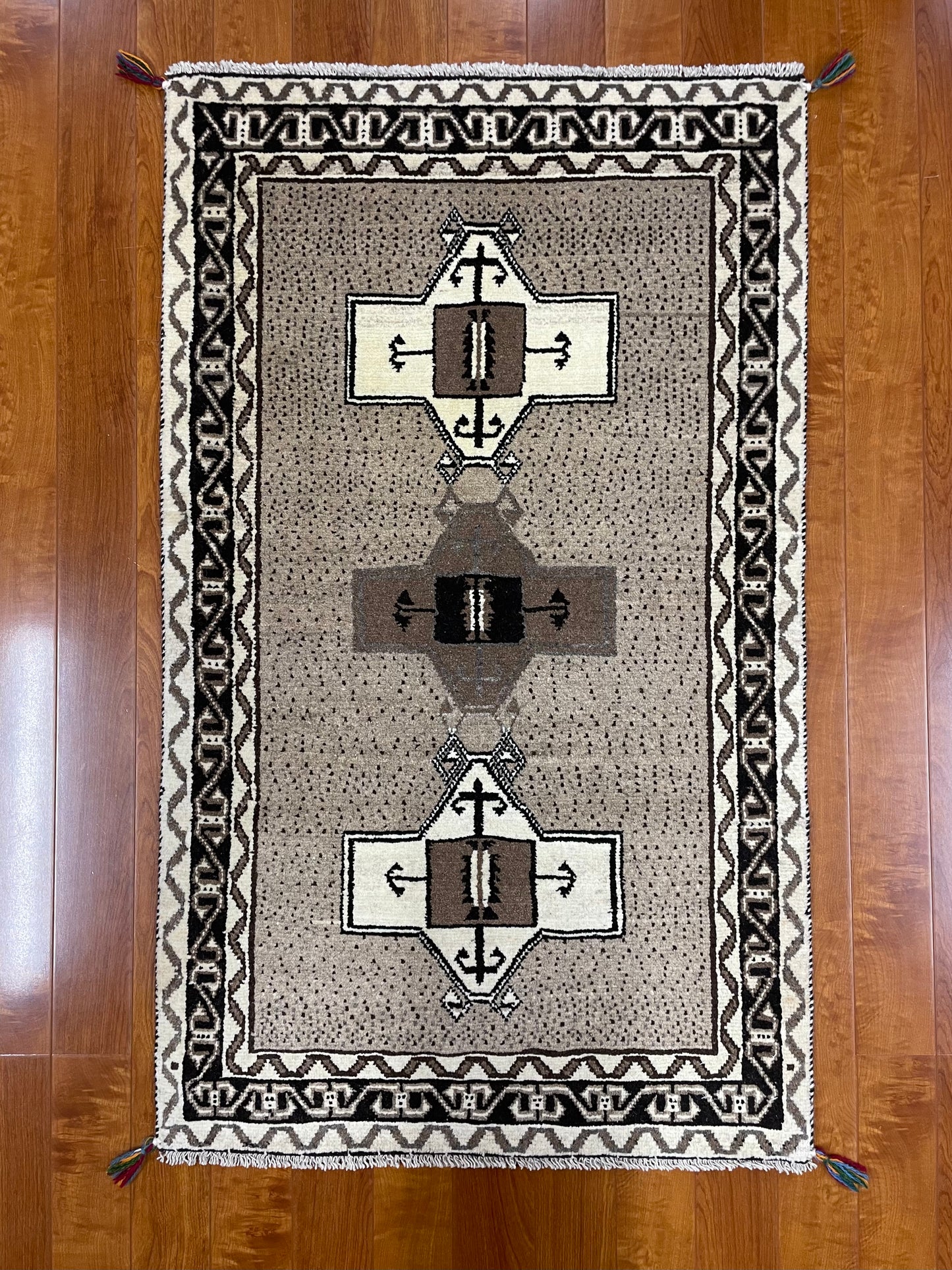 【オンライン限定】ギャッベ アマレバフト 140cm x 82cm RJ12418