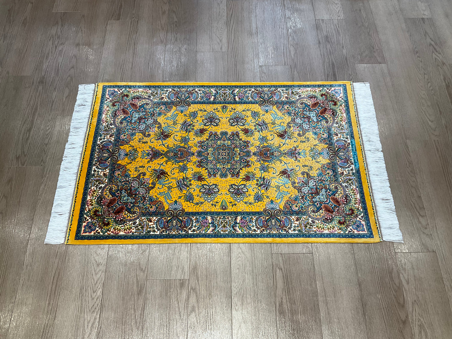 ペルシャンシルク 120cm x 80cm PS10435