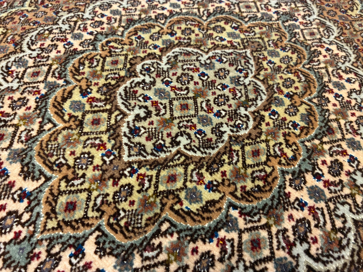 【オンライン限定】 タブリーズ ピルーズィアン工房 255cm x 200cm PS12615