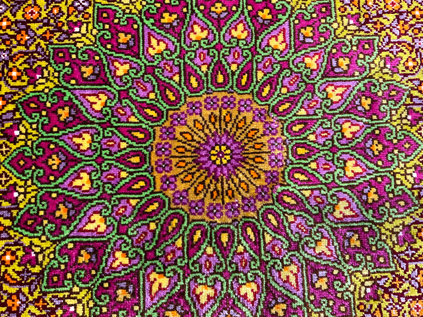 クム  アミーリザーデ工房 100cm x 67cm A21620