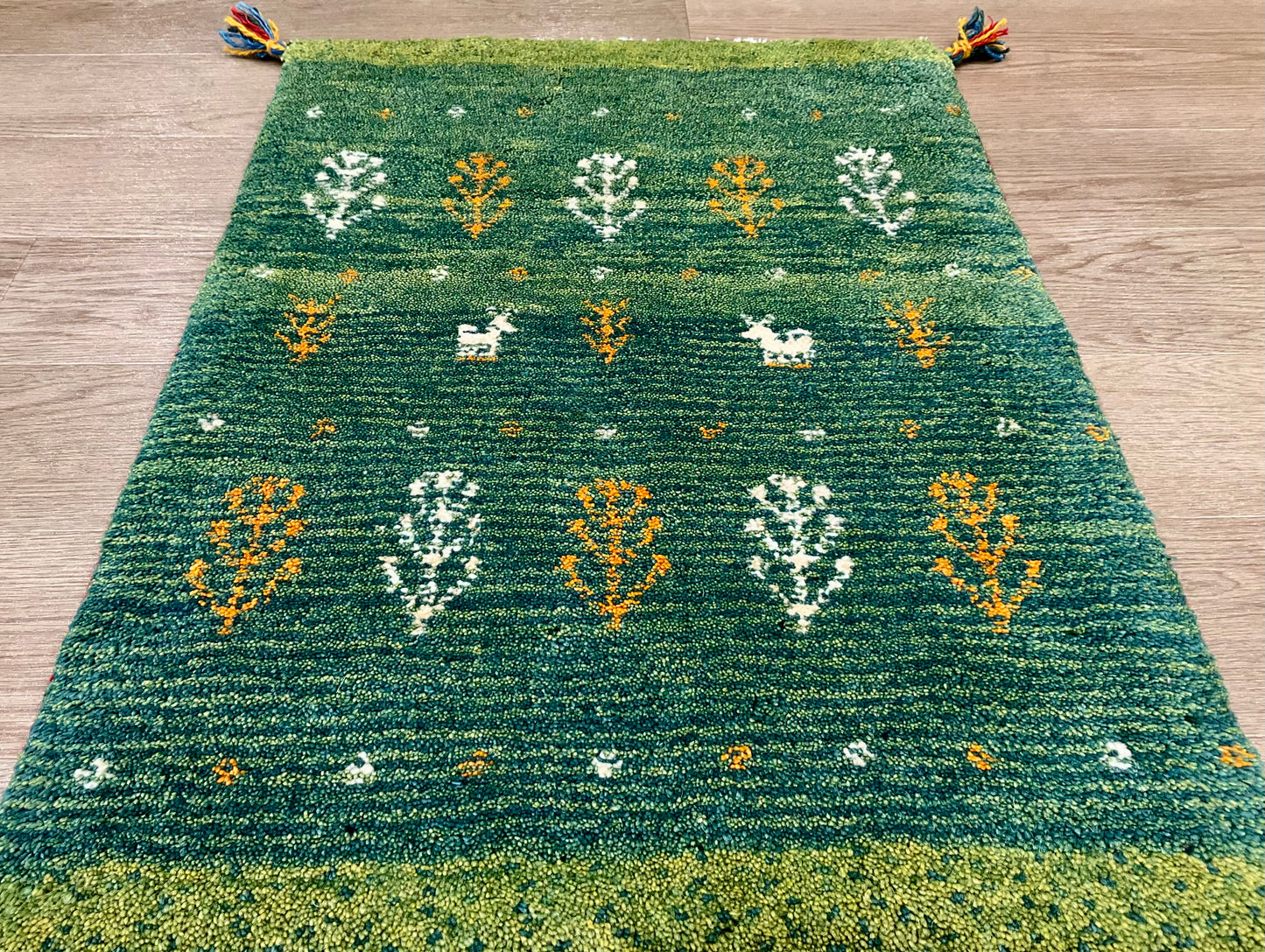 ギャッベ 90cm x 60cm RJ11566