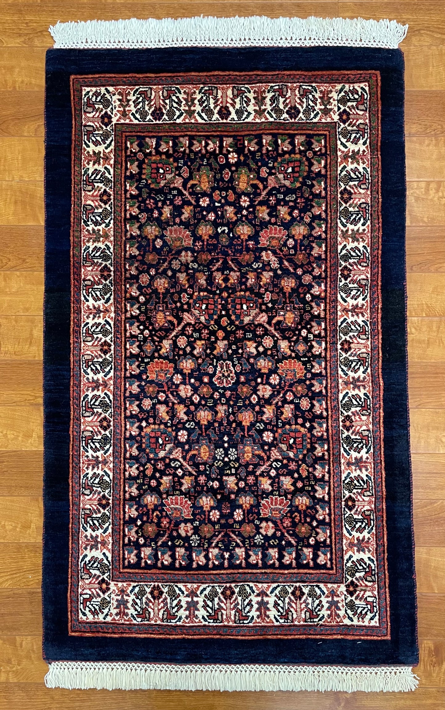 【オンライン限定】カシュガイ 135cm x 80cm PS7106