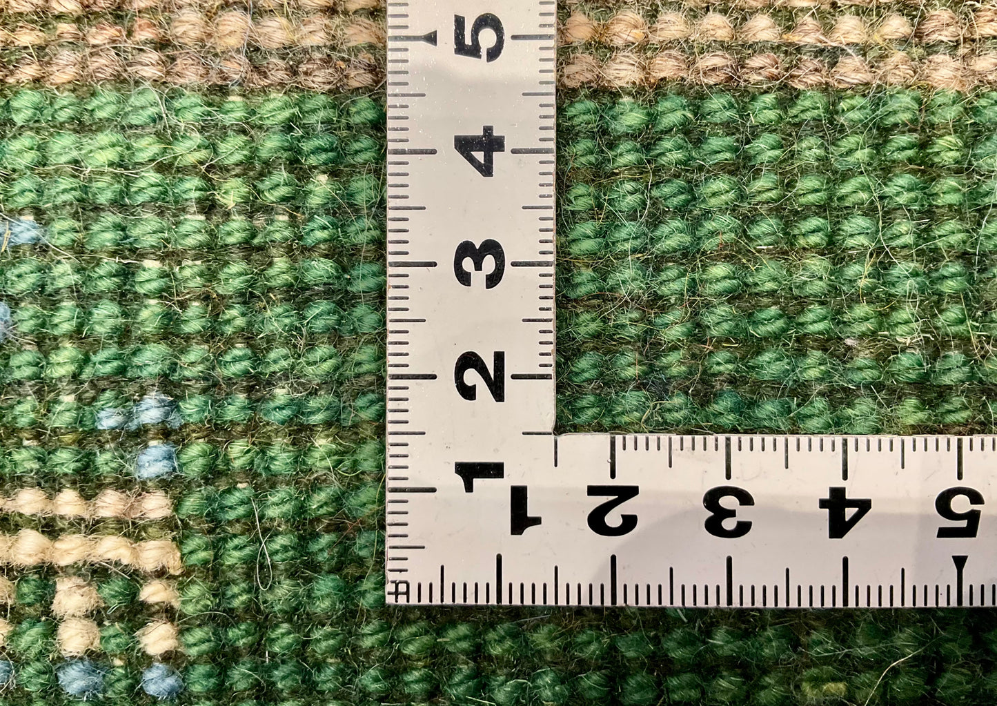 ギャッベ 42cm x 40cm Z40