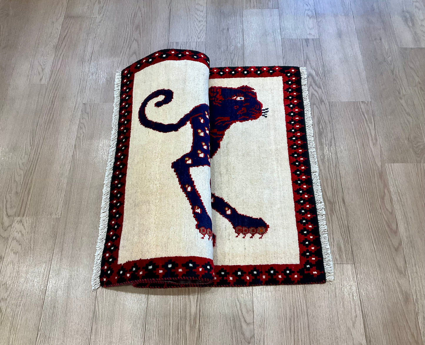 ギャッベ アマレバフト 125cm x 85cm RJ12679