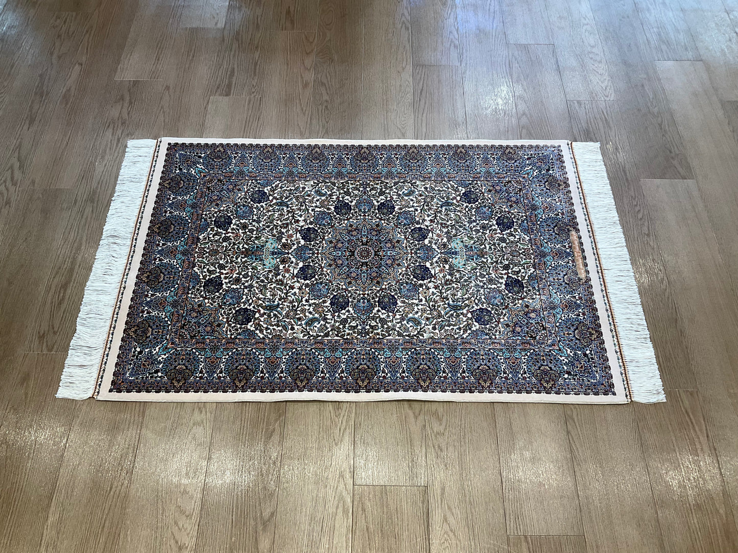 ペルシャンシルク 120cm x 80cm PS10168