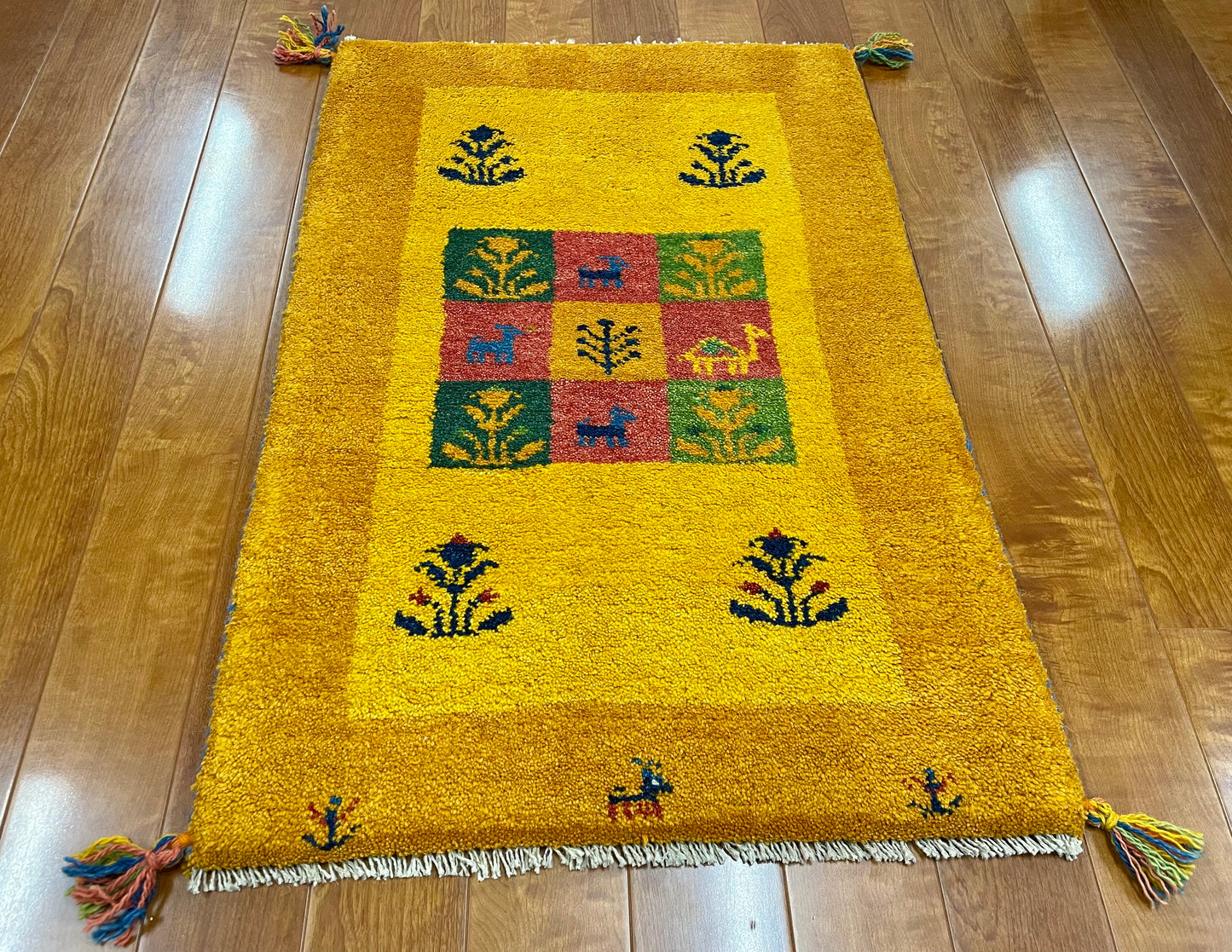 【オンライン限定】ギャッベ 88cm x 60cm RJ3562