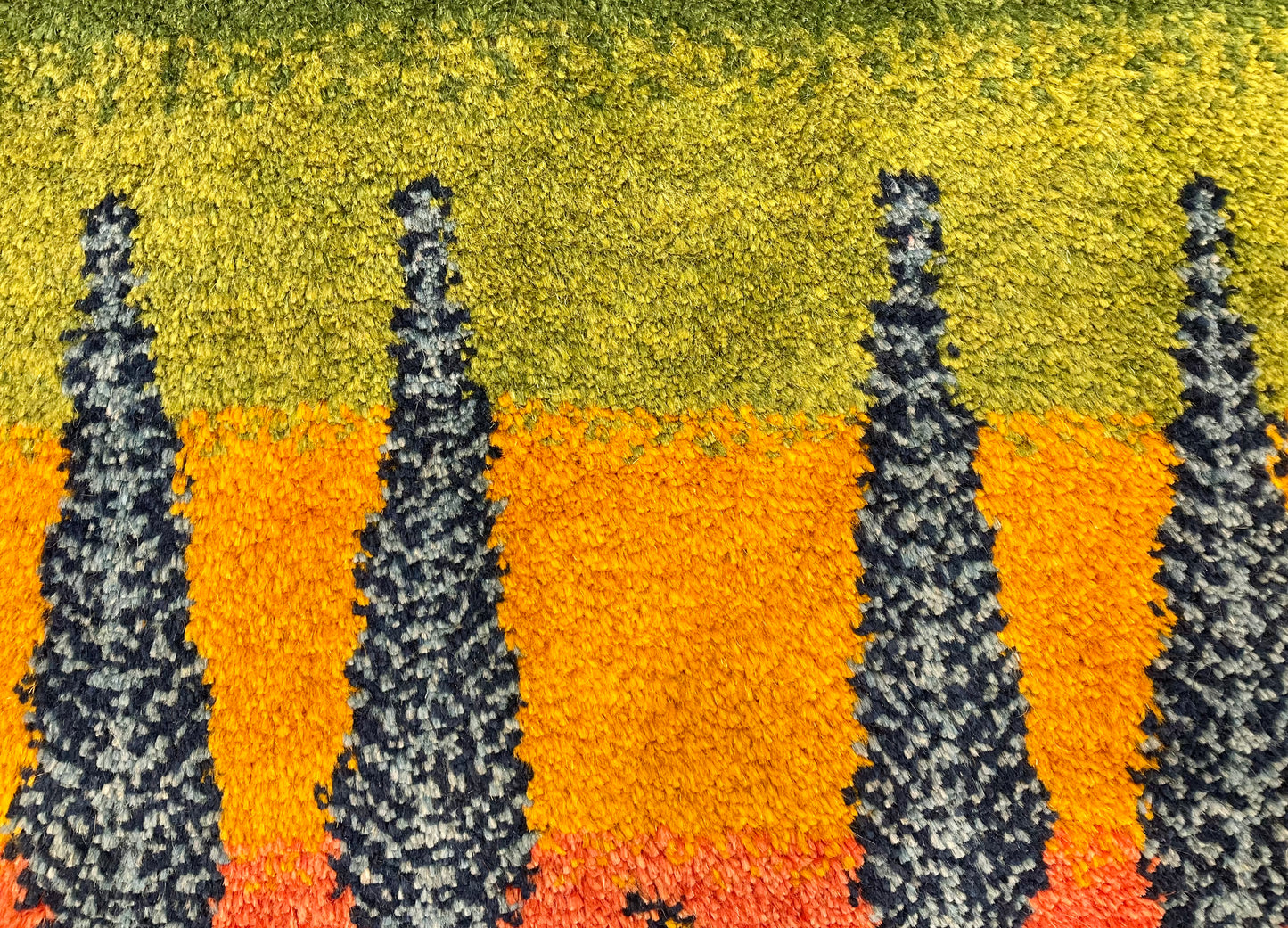 ギャッベ 43cm x 39cm Z854