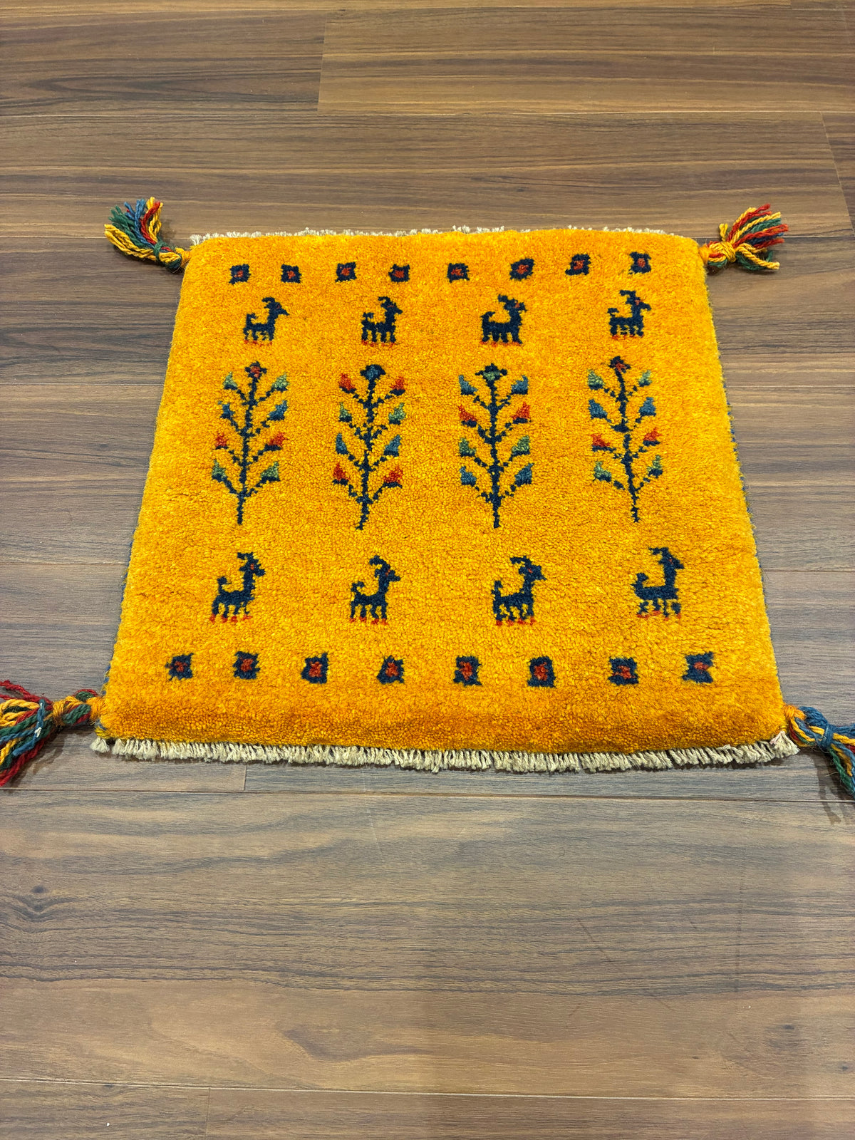 【千葉店】ギャッベ 42cm x 41cm Z2926