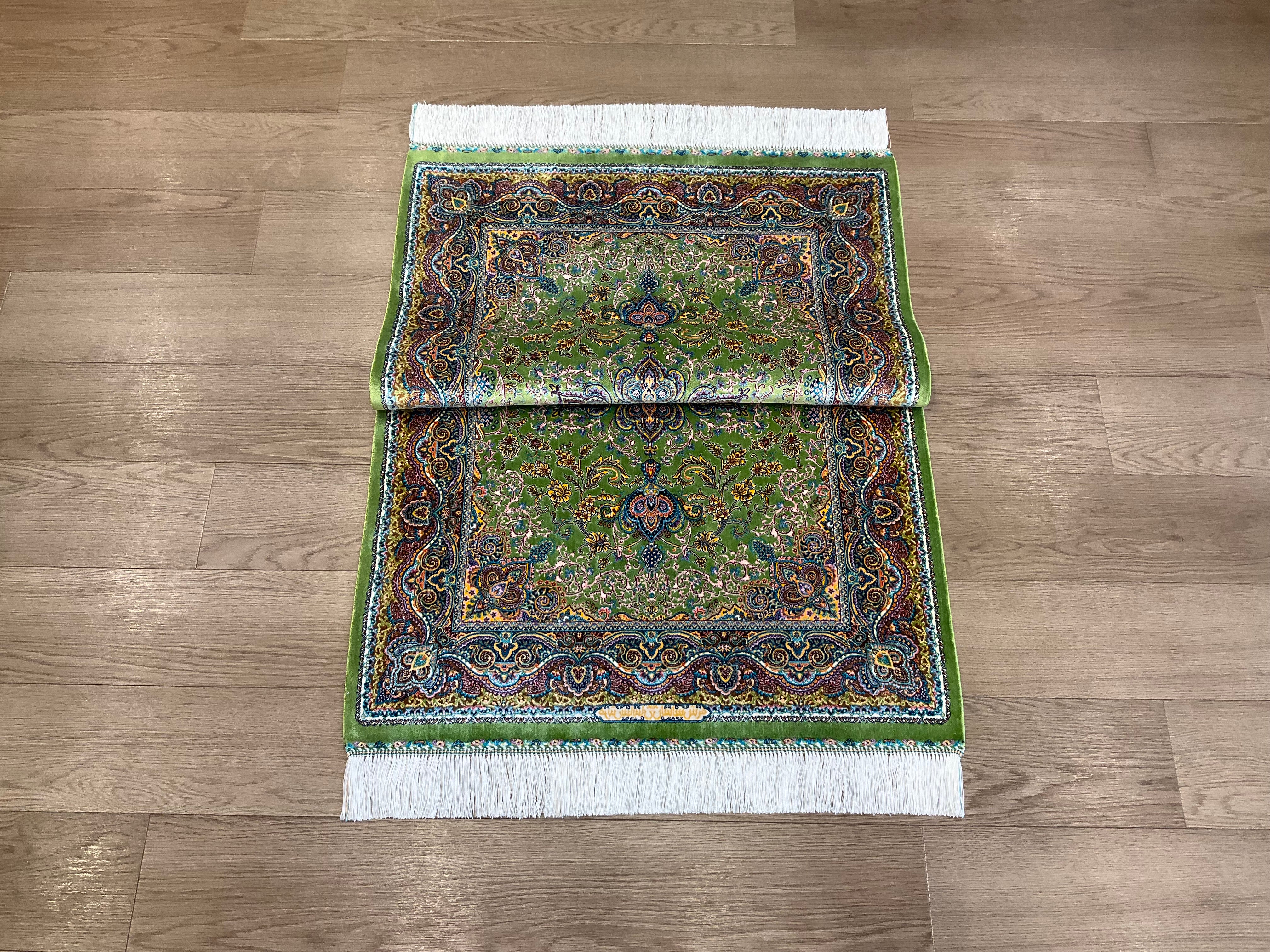 ペルシャンシルク 120cm x 80cm PS10863 – ペルシャ絨毯専門店