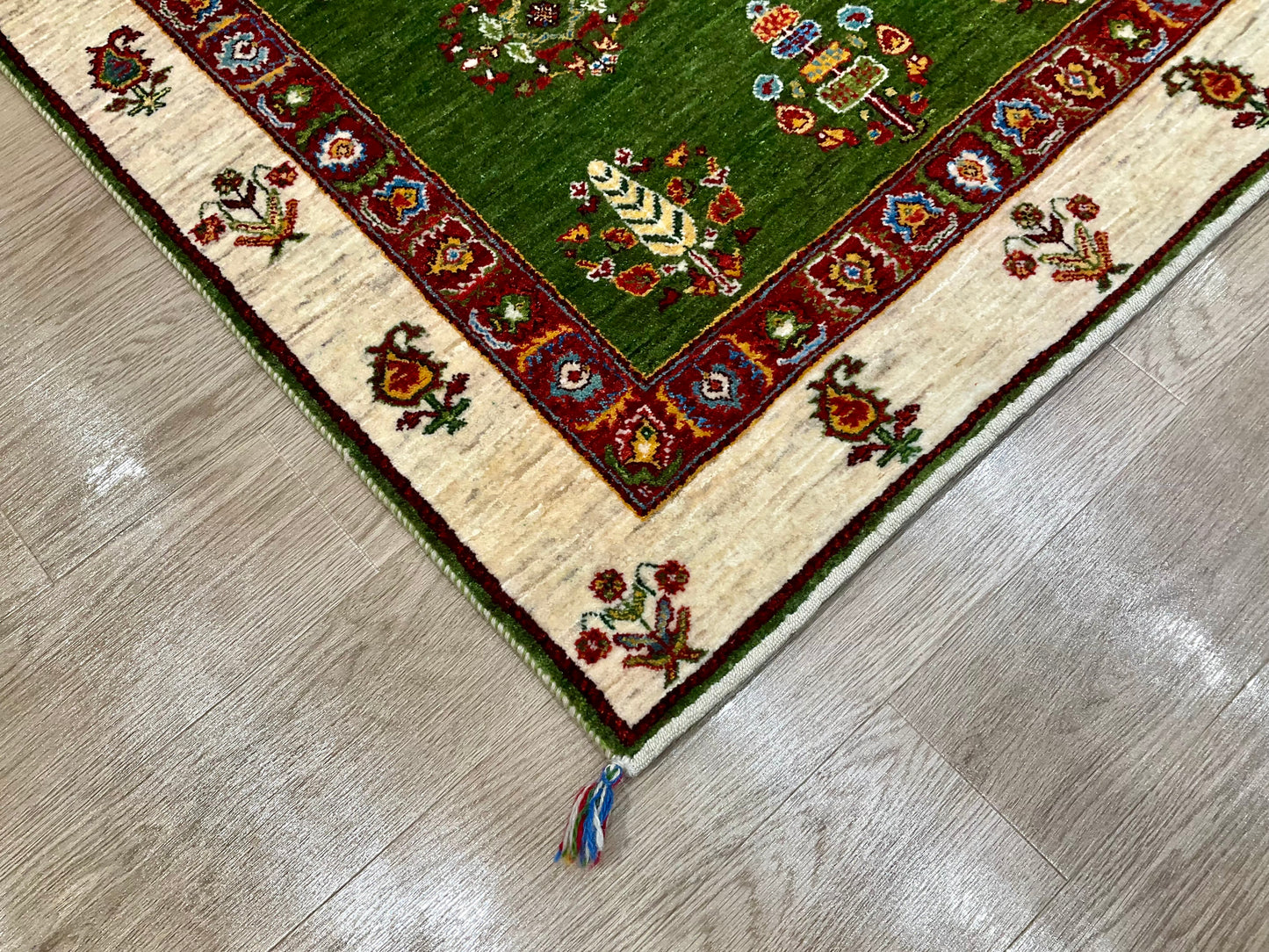 カシュクリ 146cm x 102cm  RJ2951