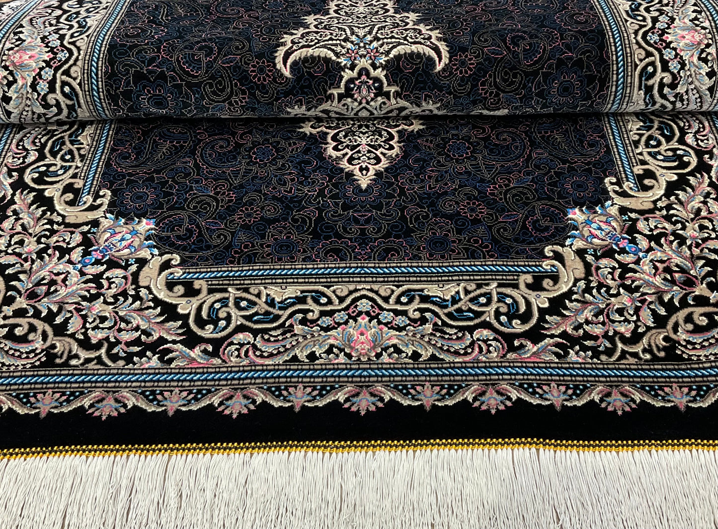 クム アリザデ工房 112cm x 80cm A22566