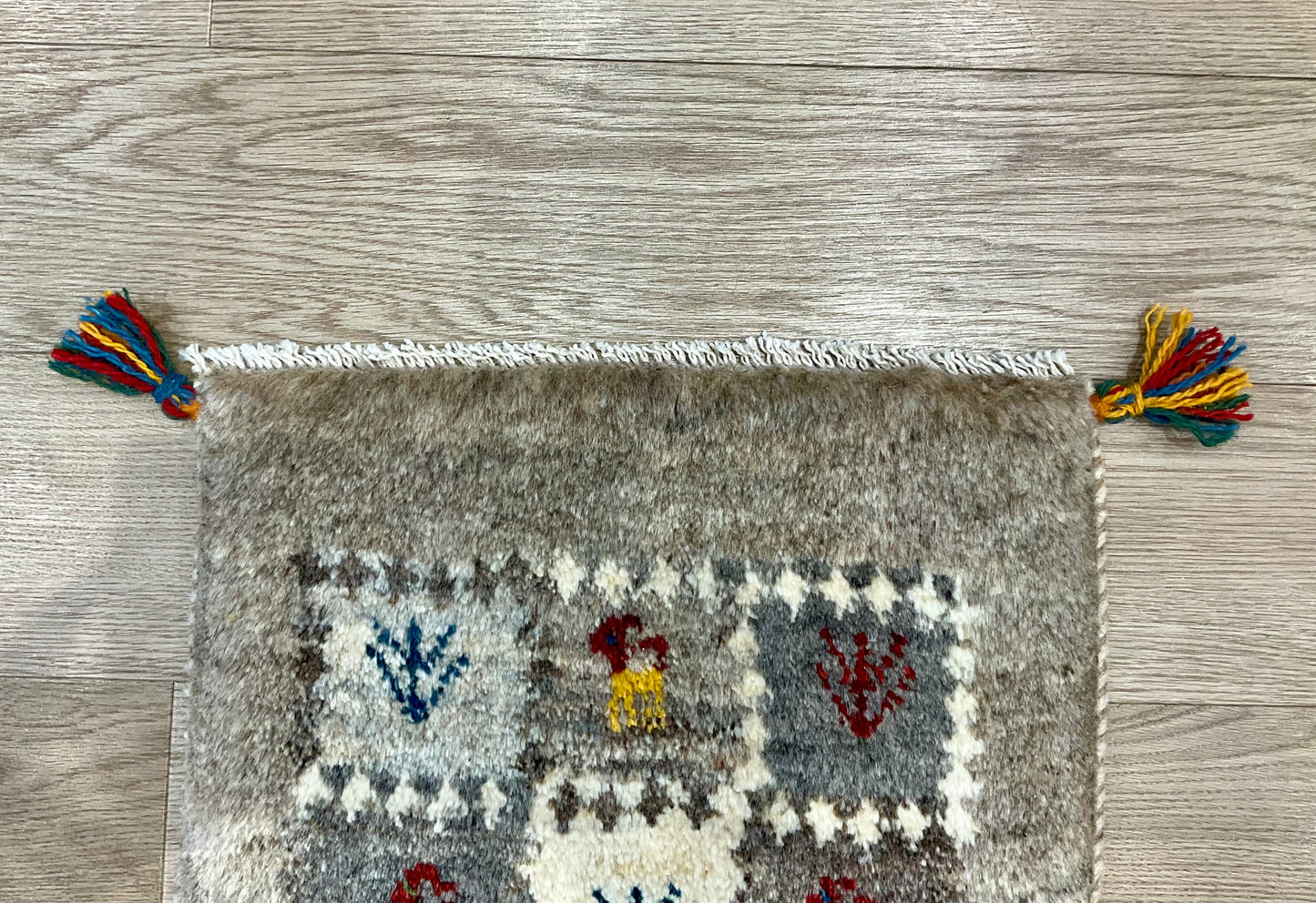 ギャッベ 42cm x 42cm Z1609