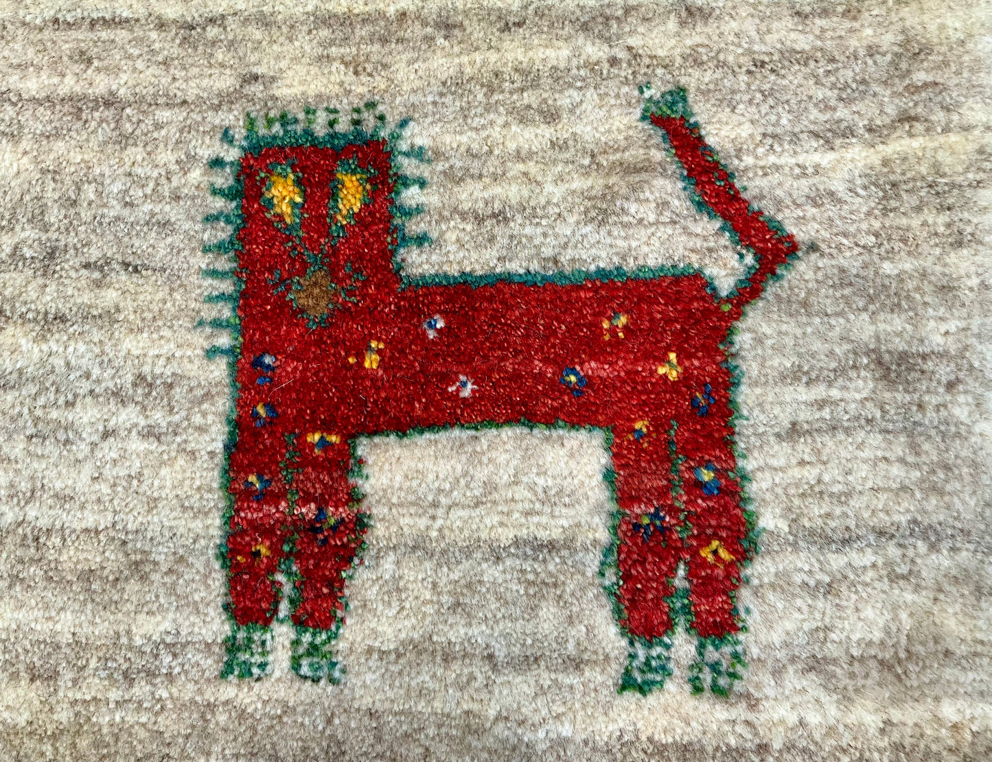 ギャッベ 45cm x 43cm Z1494