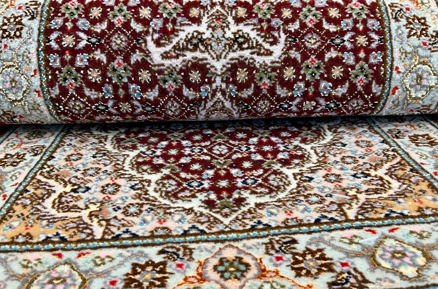 タブリーズ  アンサーリ工房 118cm x 40cm NT8187