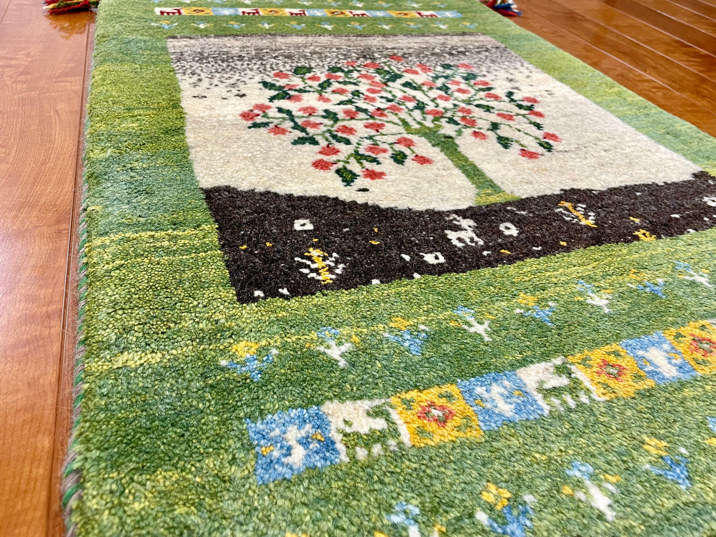 【オンライン限定】ギャッベ 86cm x 60cm RJ1483