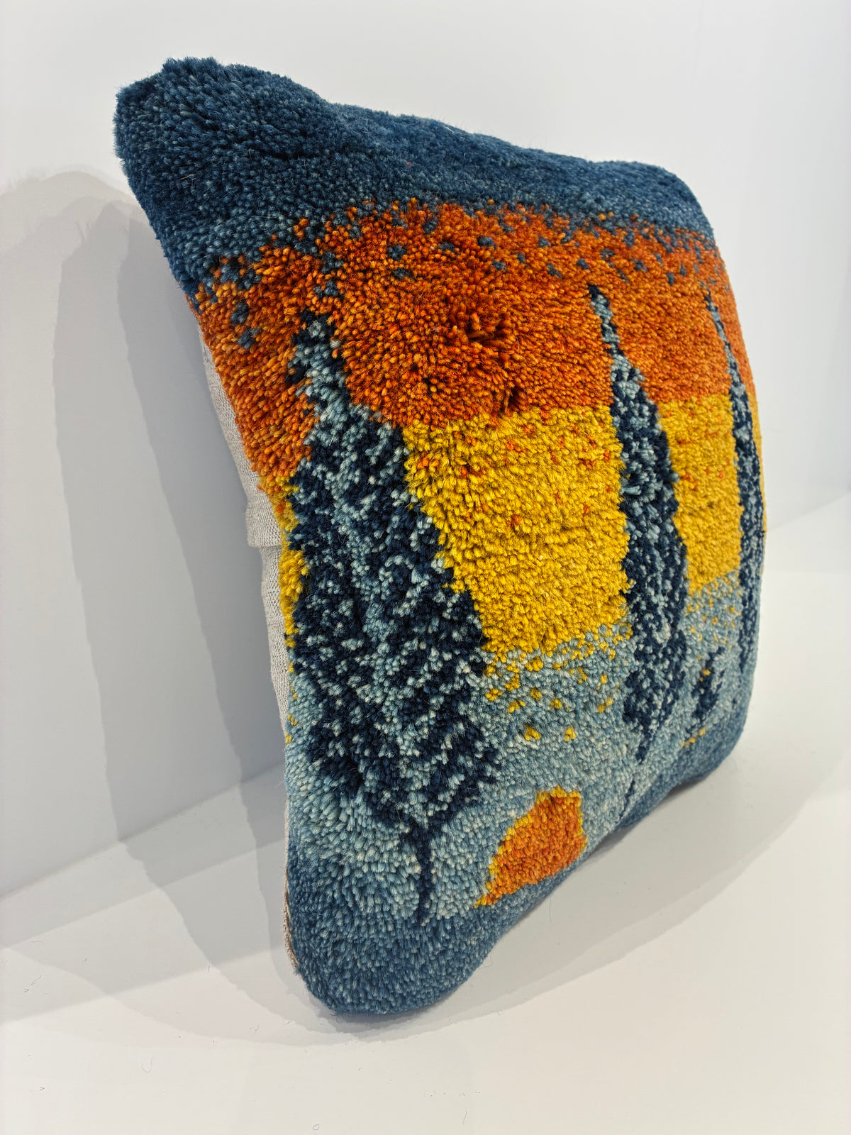 【千葉店】ギャッベクッション 48cm x 50cm Z2872