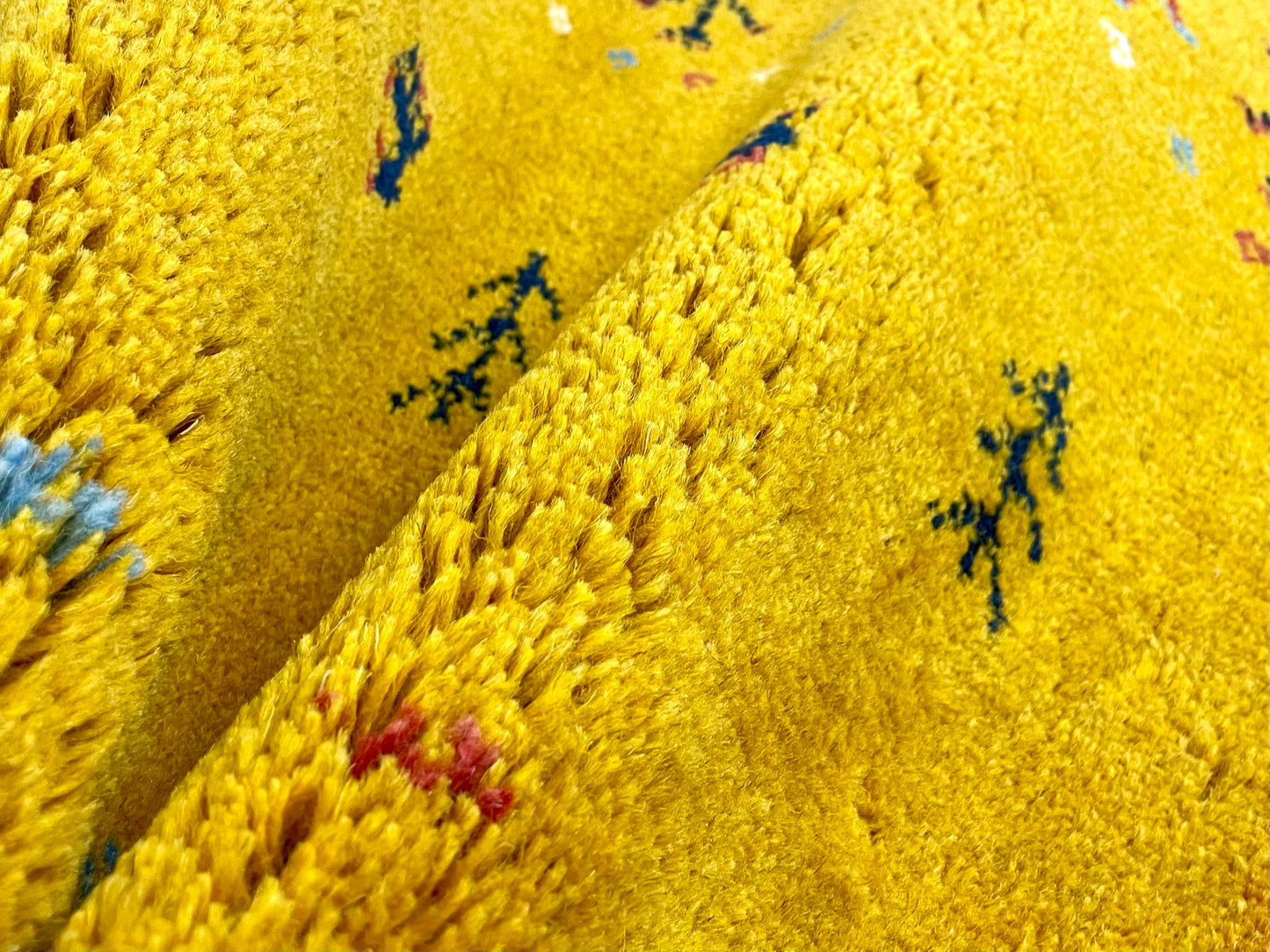 【オンライン限定】ギャッベ 88cm x 60cm RJ8649