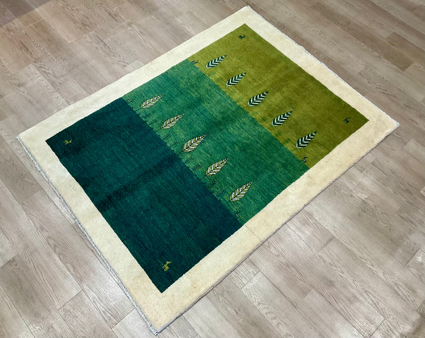 ギャッベ  200cm x 153cm RJ10686