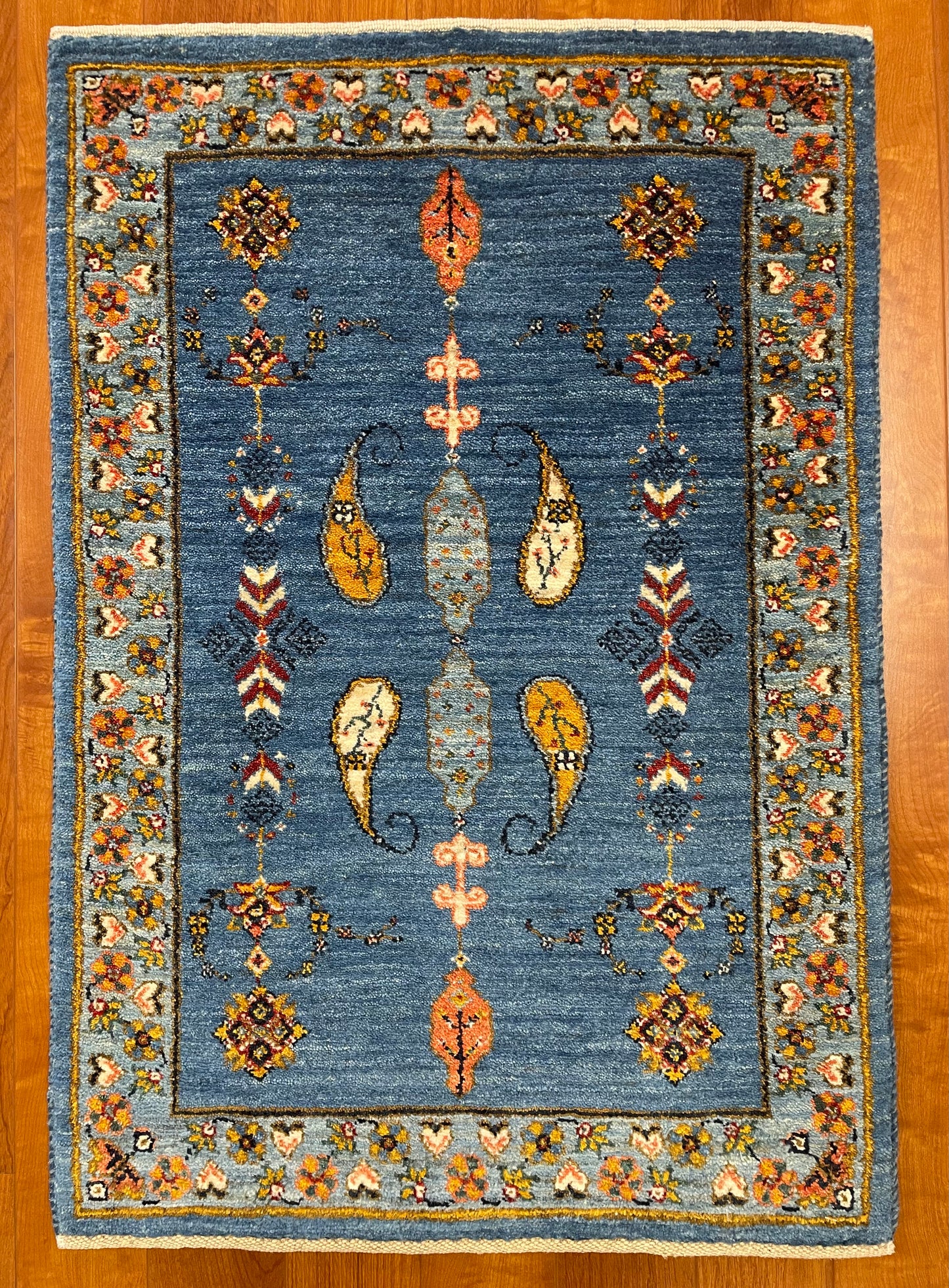 【オンライン限定】カシュクリギャッベ 90cm x 62cm RJ17293